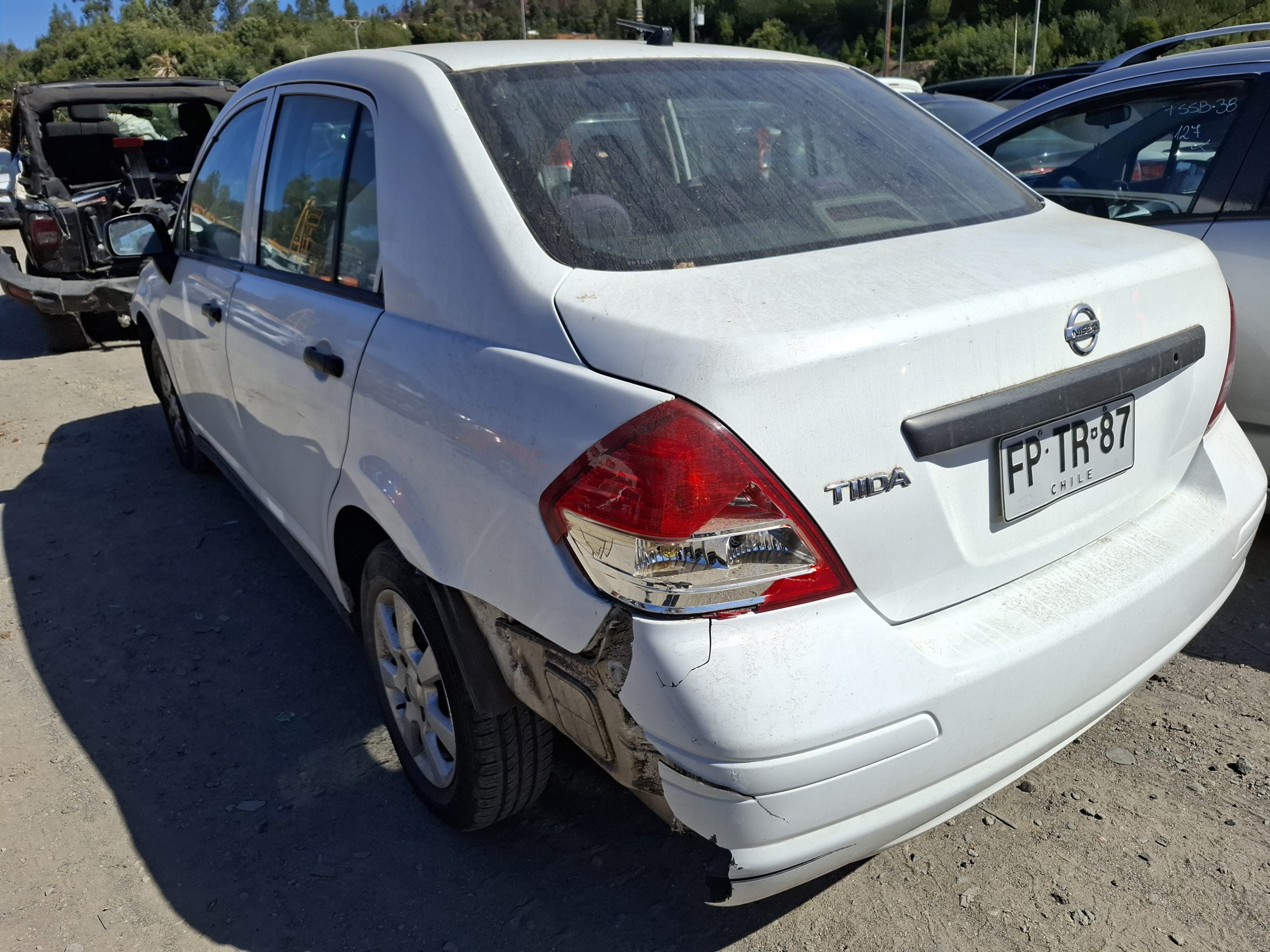 NISSAN TIIDA 2013