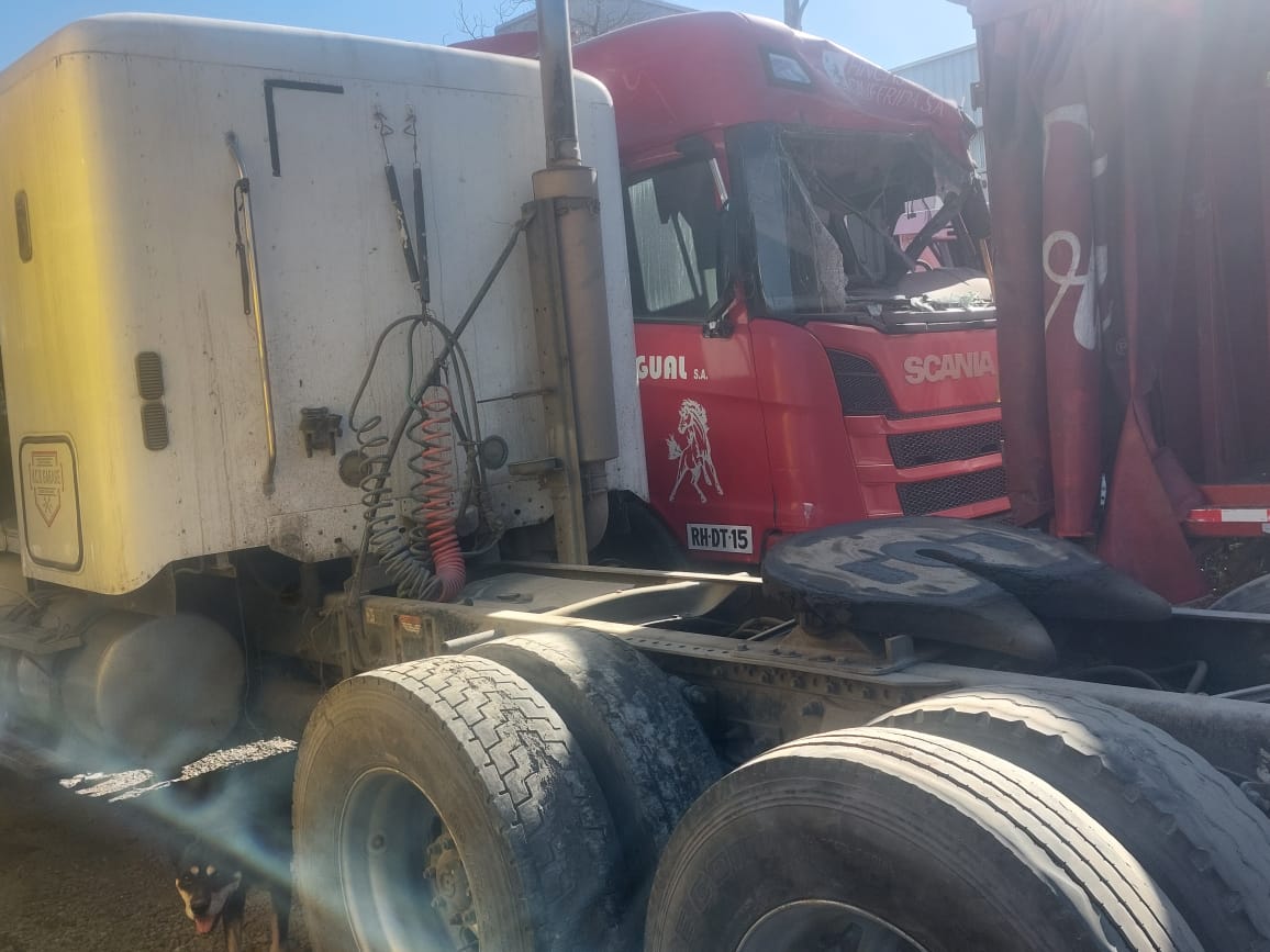 FREIGHTLINER CL 120 2005