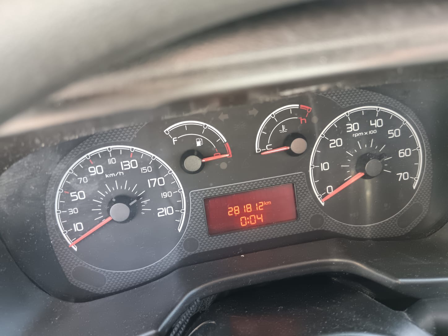 RAM VAN 700 2020
