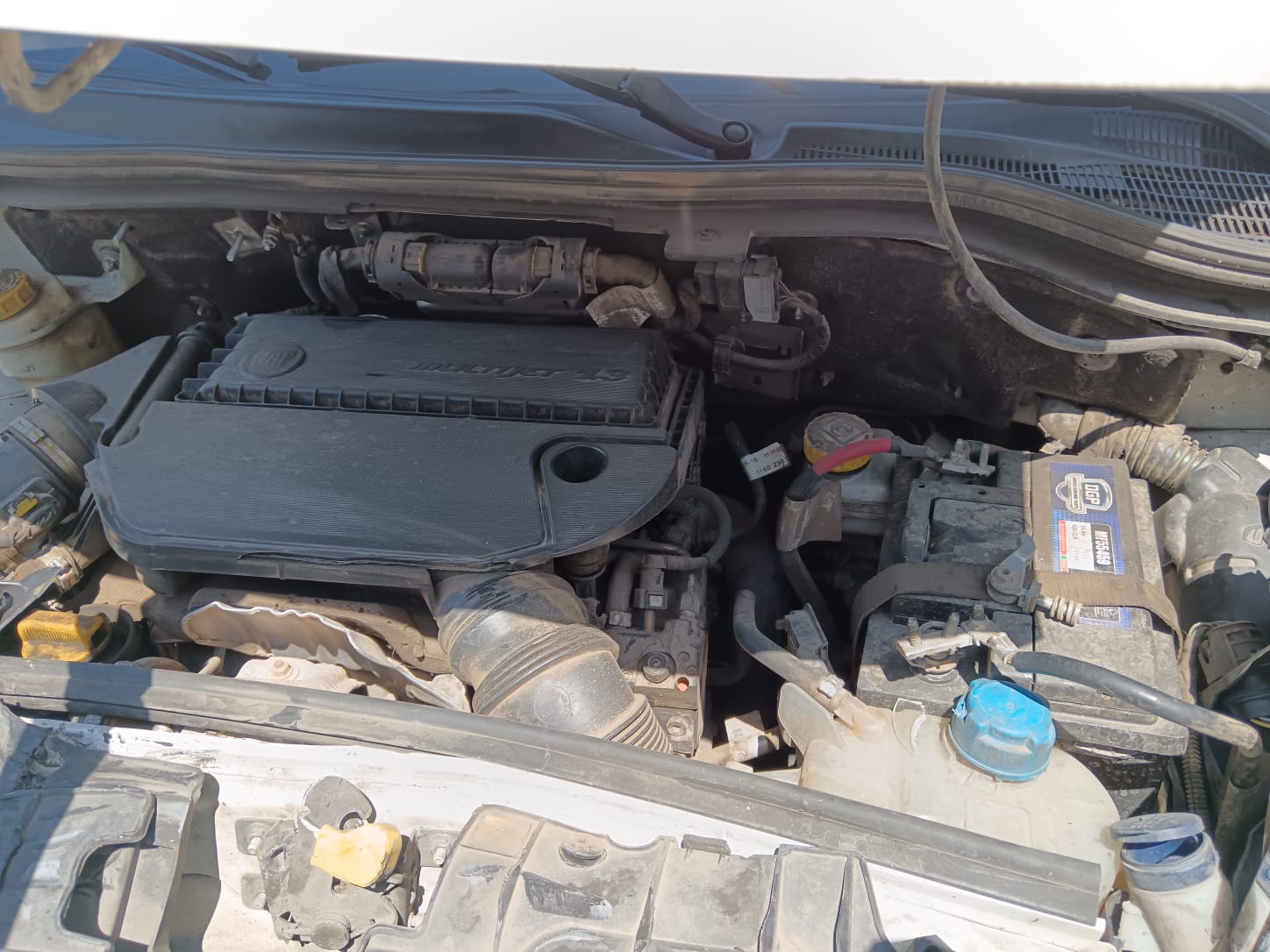RAM VAN 700 2020