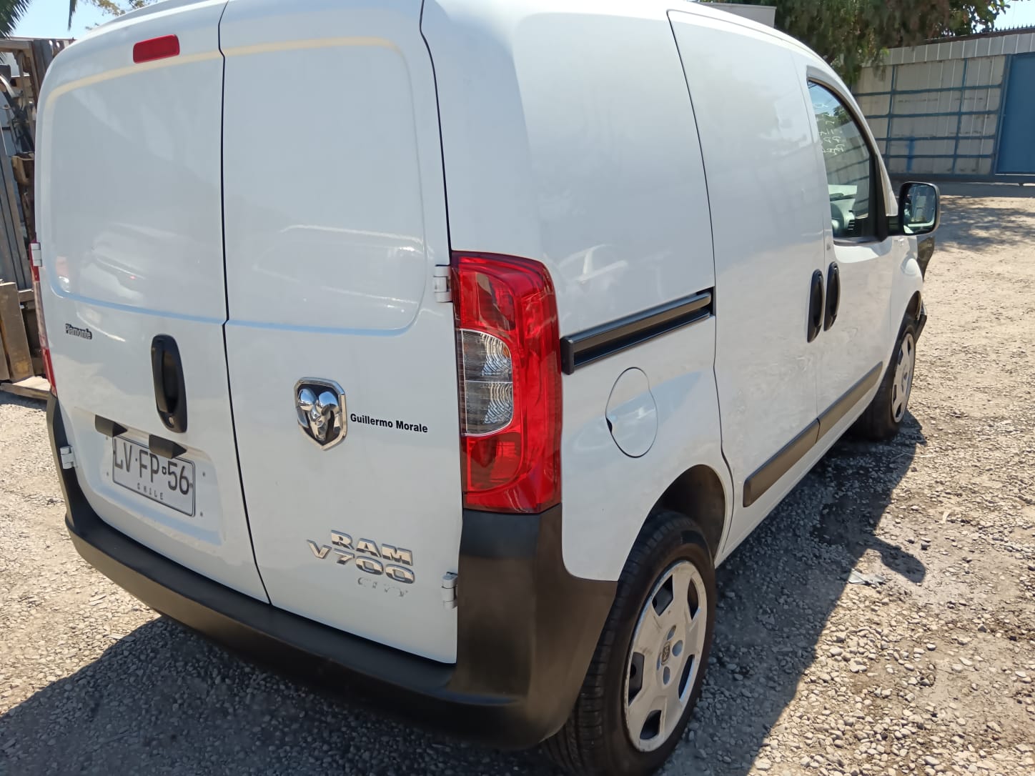 RAM VAN 700 2020