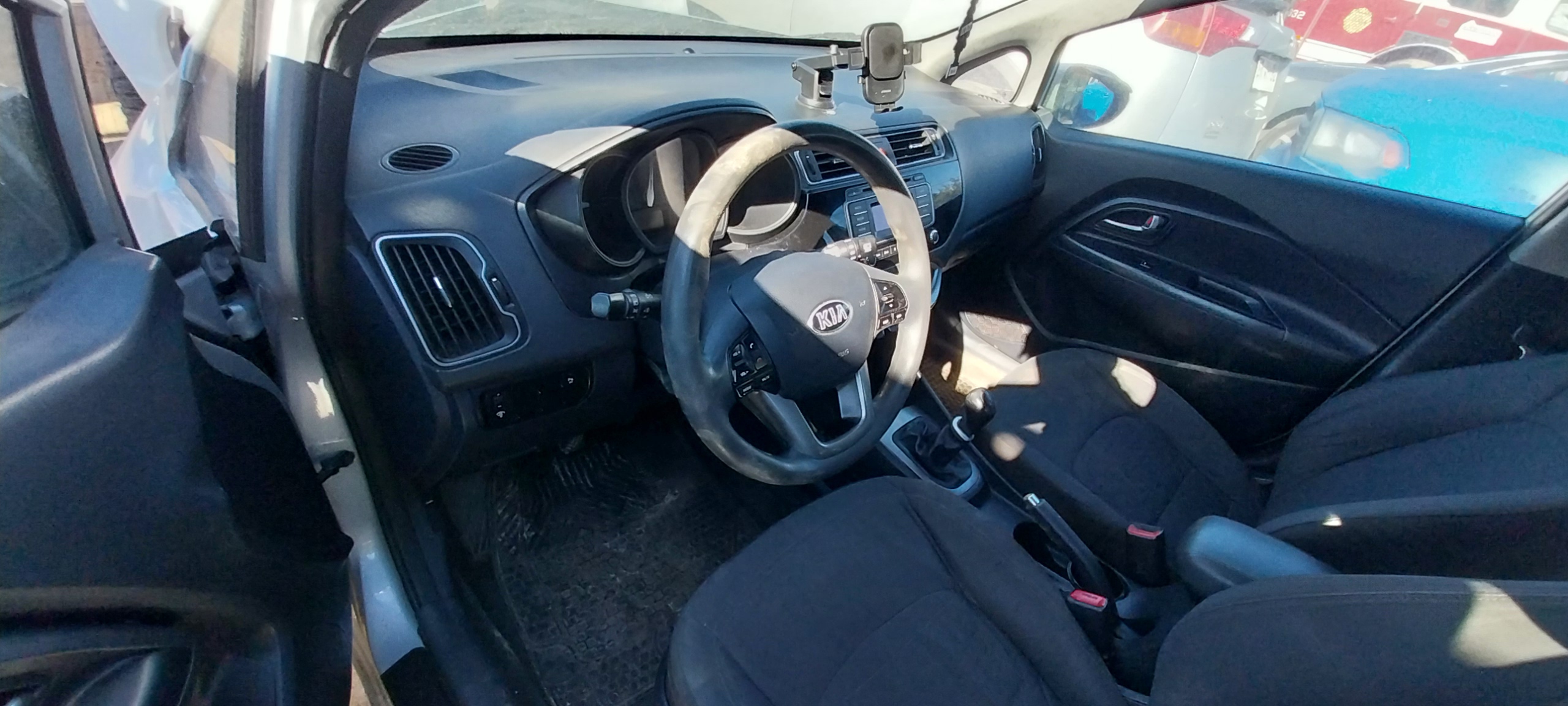 KIA MOTORS RIO 5 2016