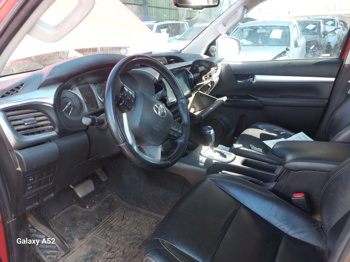 TOYOTA HI LUX 2023