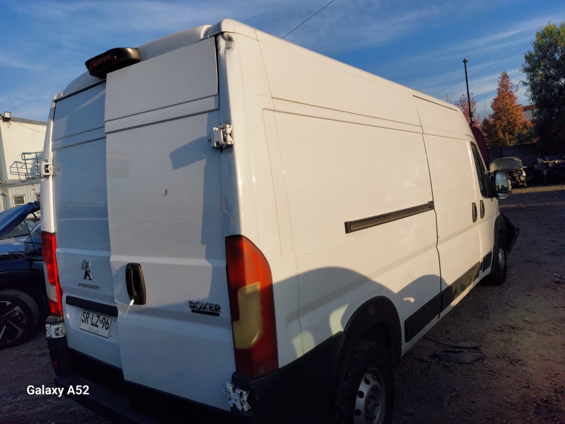 PEUGEOT BOXER 2023