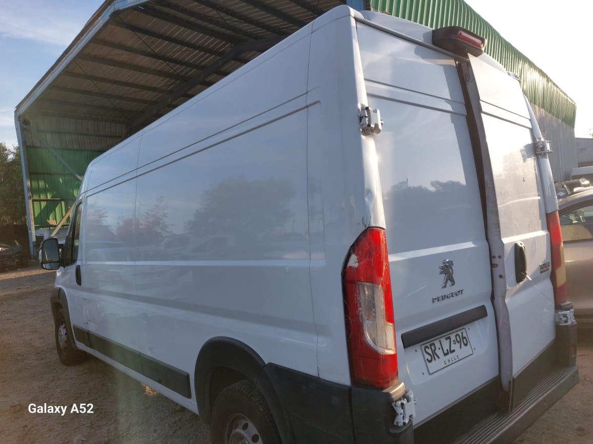 PEUGEOT BOXER 2023