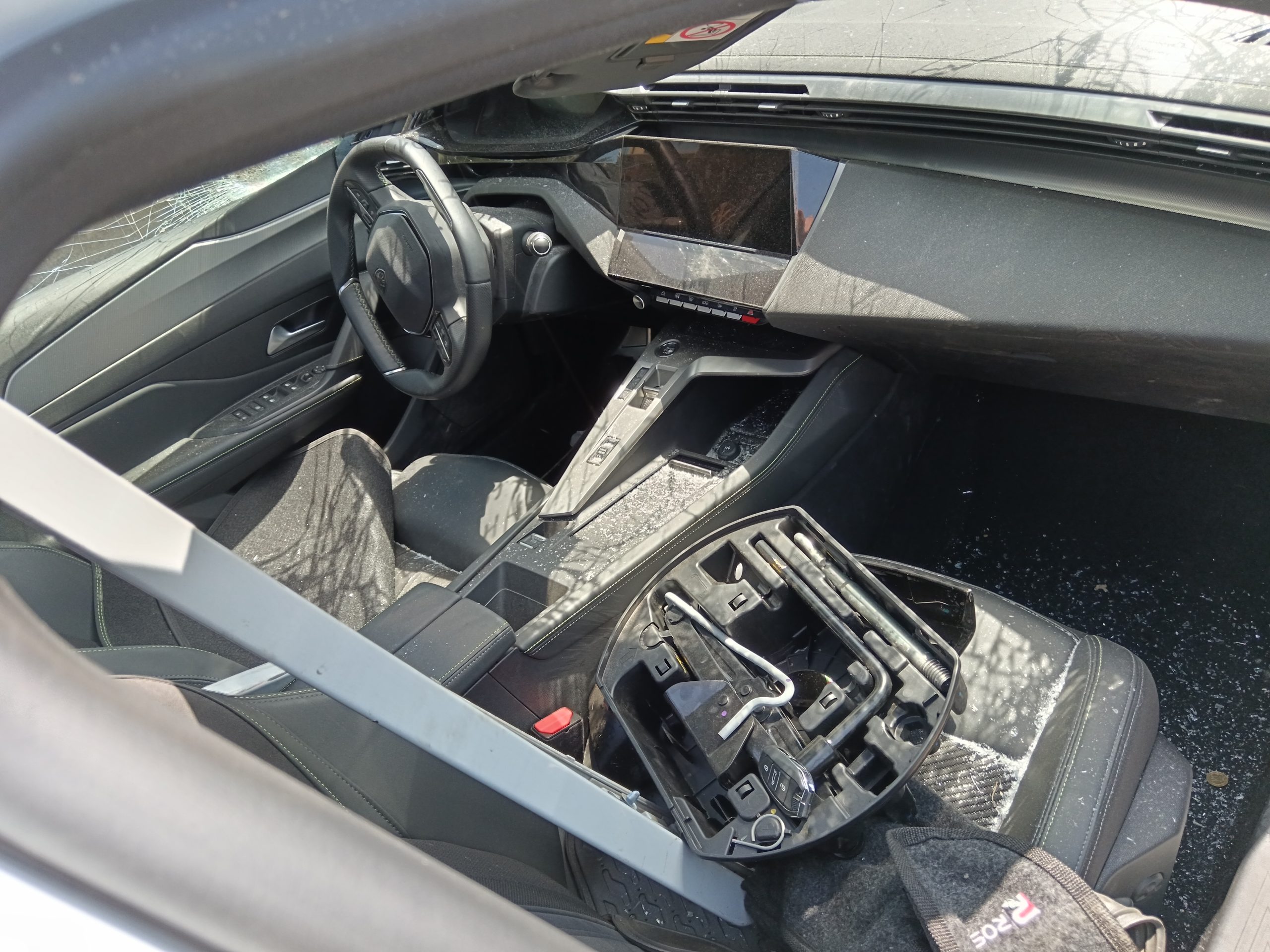 PEUGEOT 308 2025