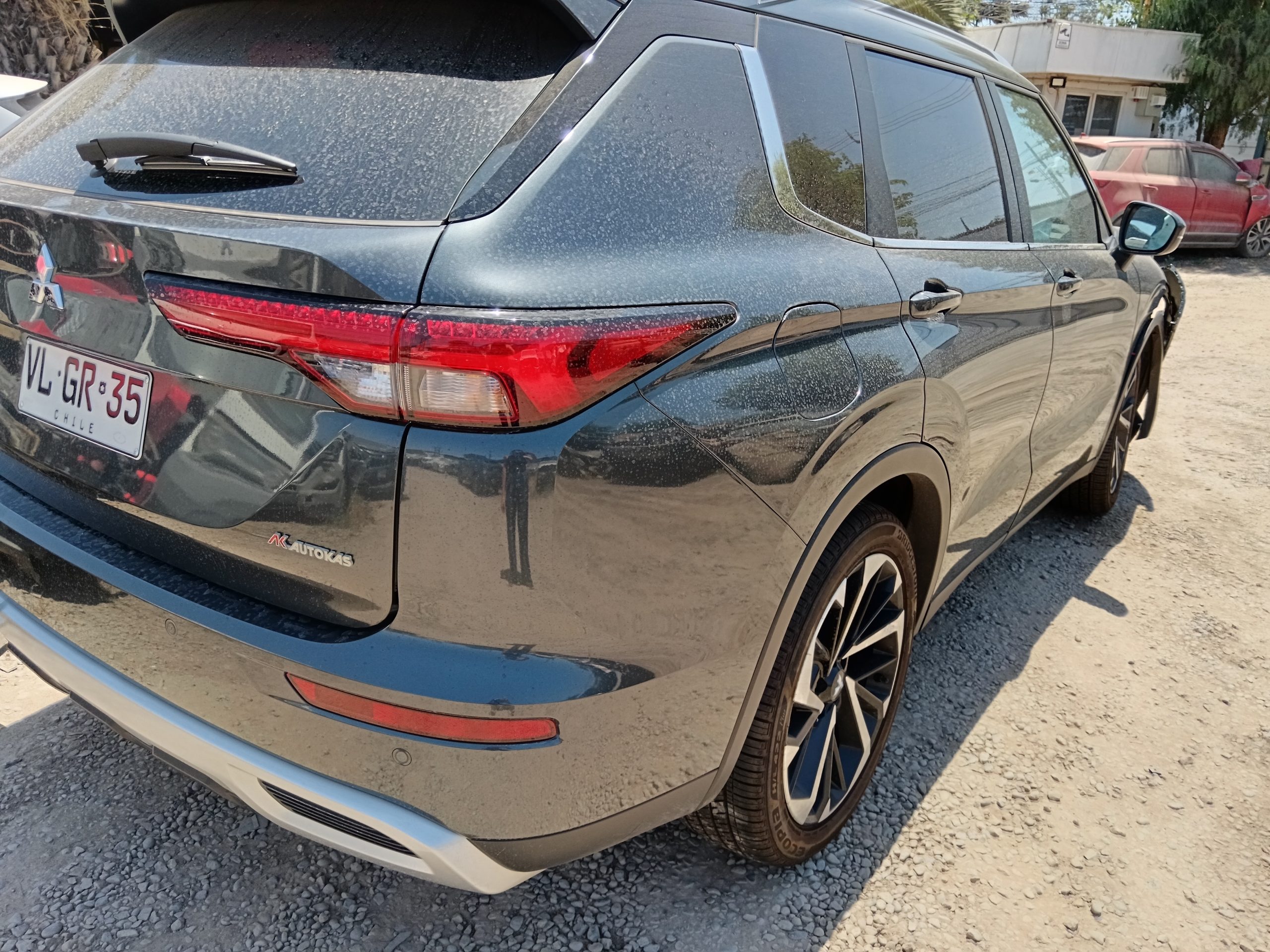 MITSUBISHI OUTLANDER 2026