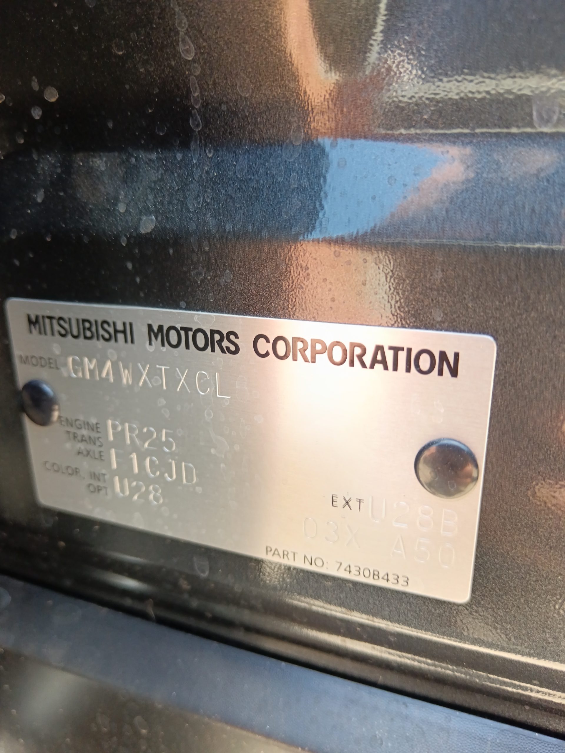 MITSUBISHI OUTLANDER 2026