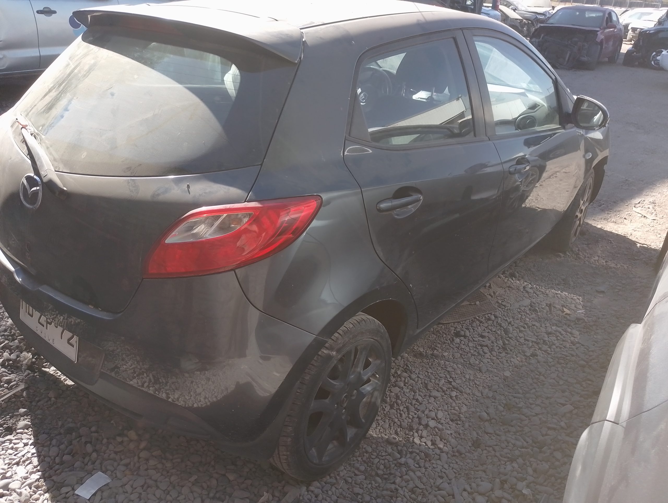 MAZDA 2 2015