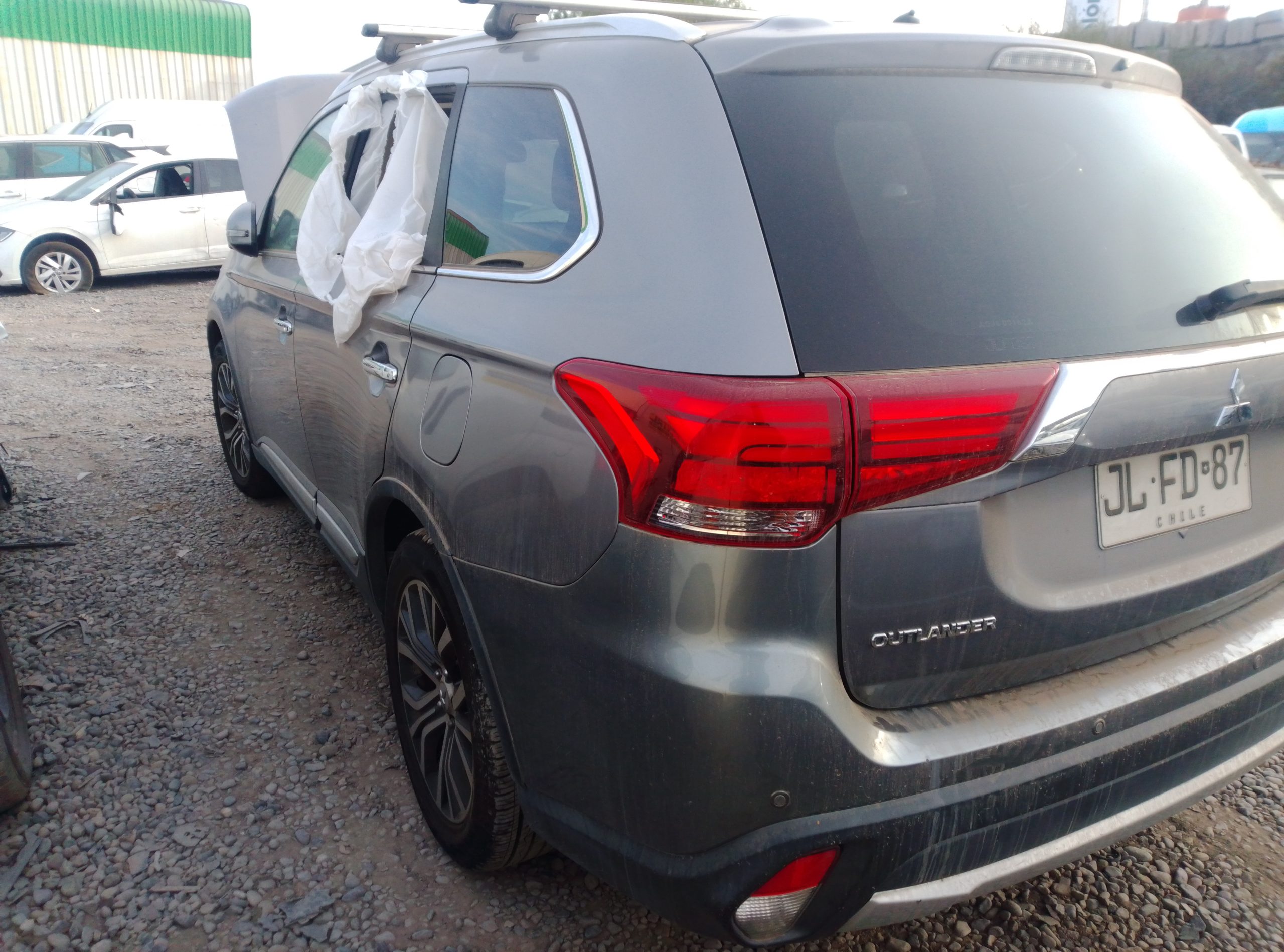 MITSUBISHI OUTLANDER 2017