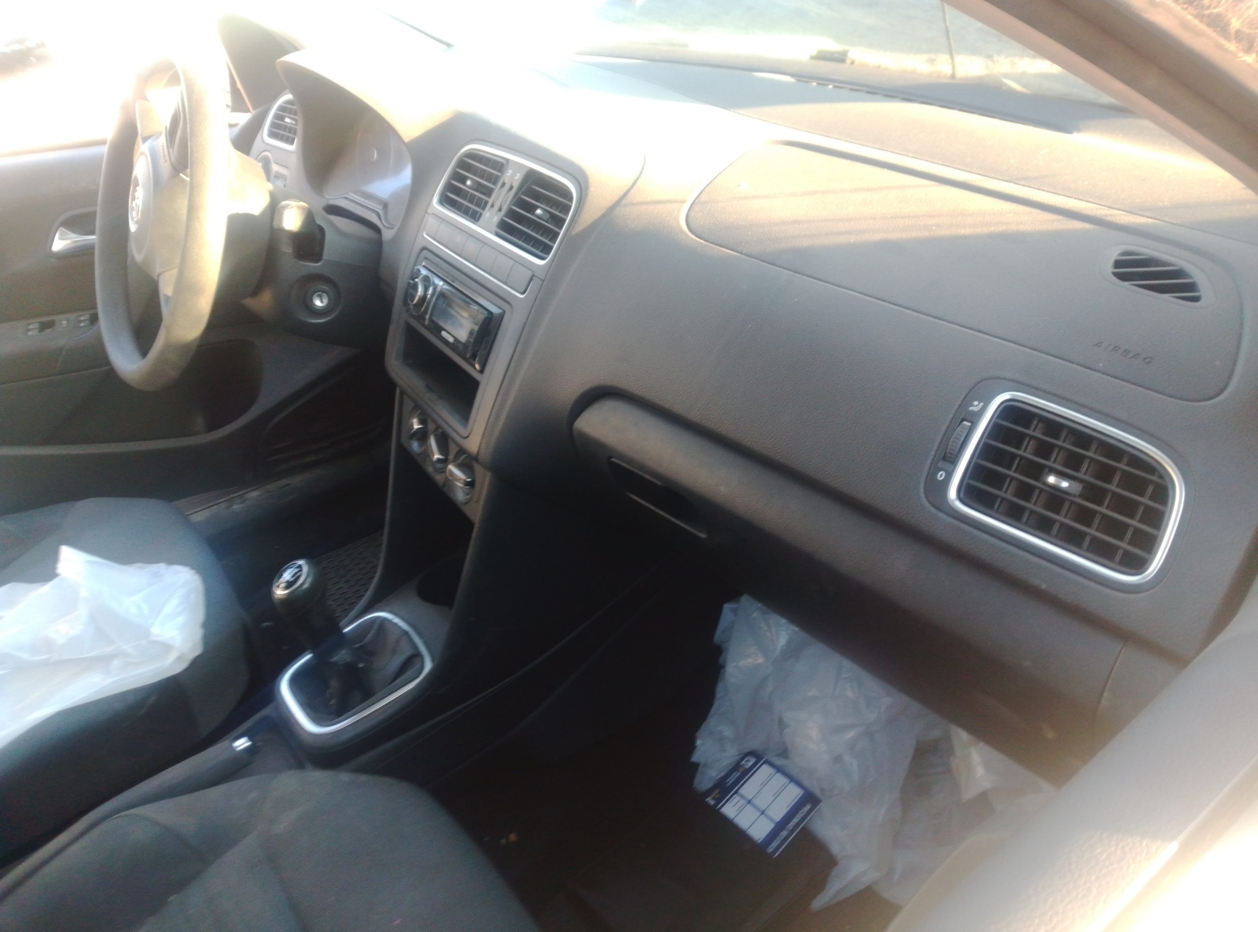 VOLKSWAGEN POLO 2010