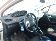 PEUGEOT 208 2015