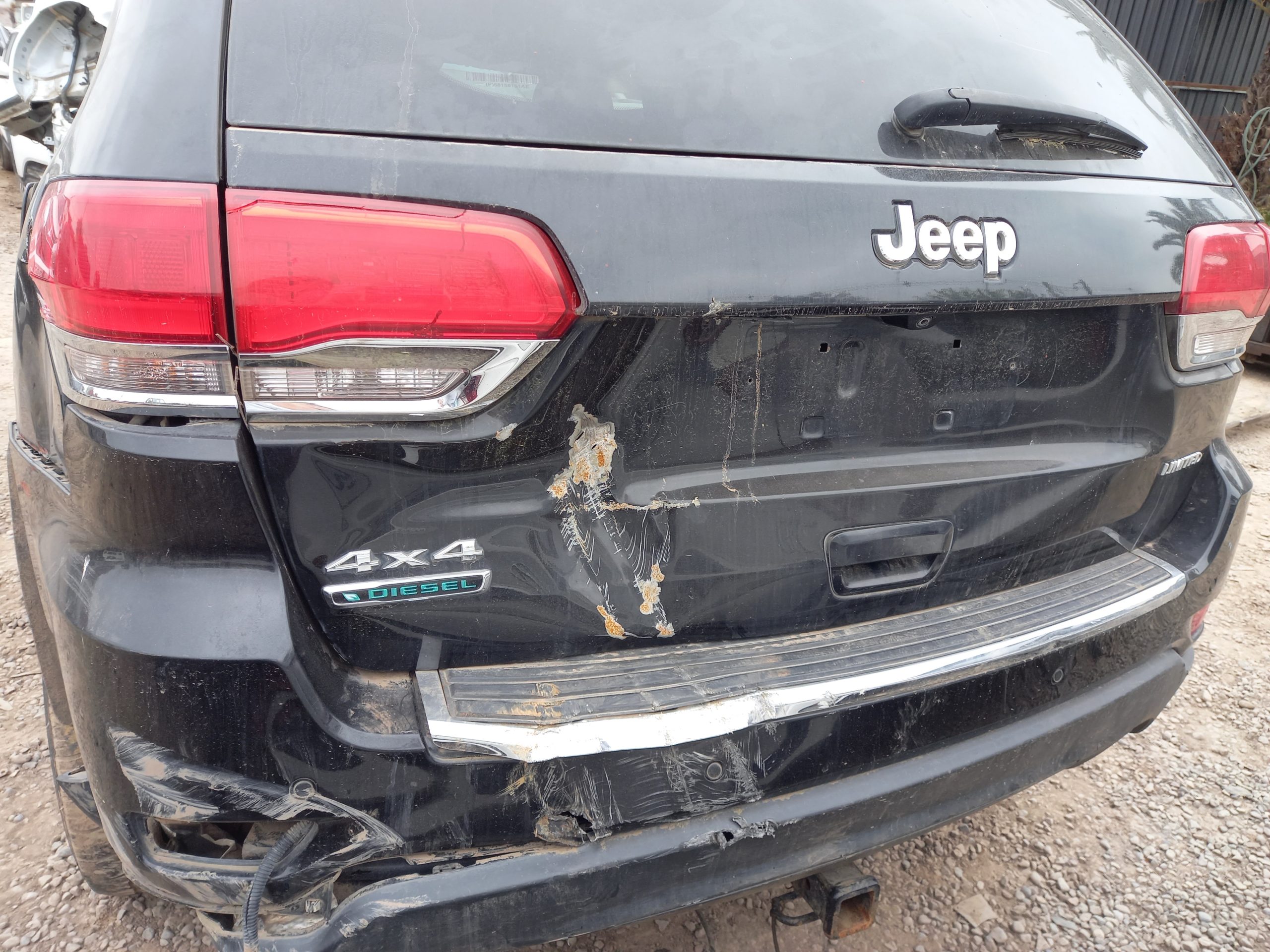 JEEP GRAND CHEROKEE –