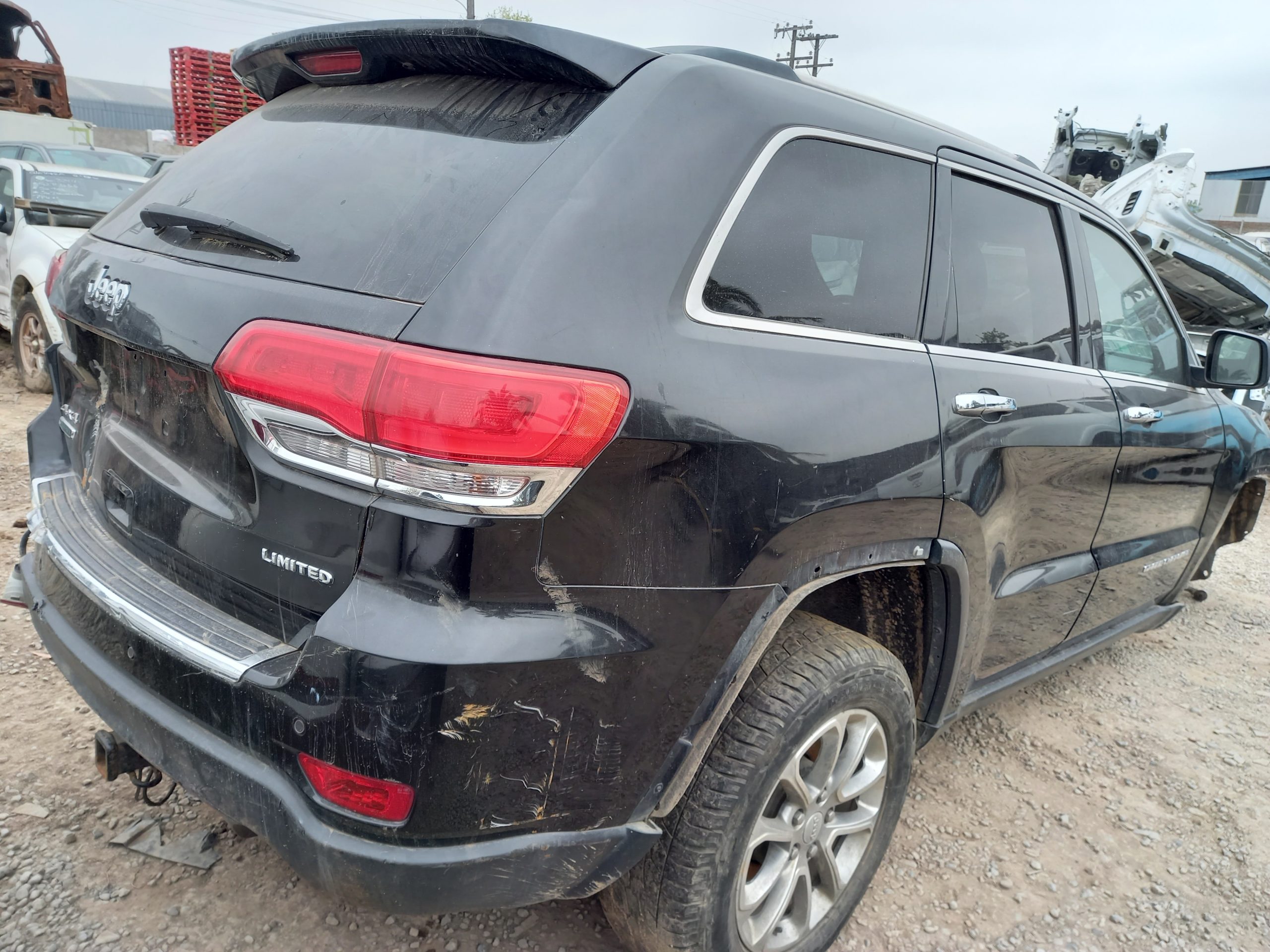 JEEP GRAND CHEROKEE –