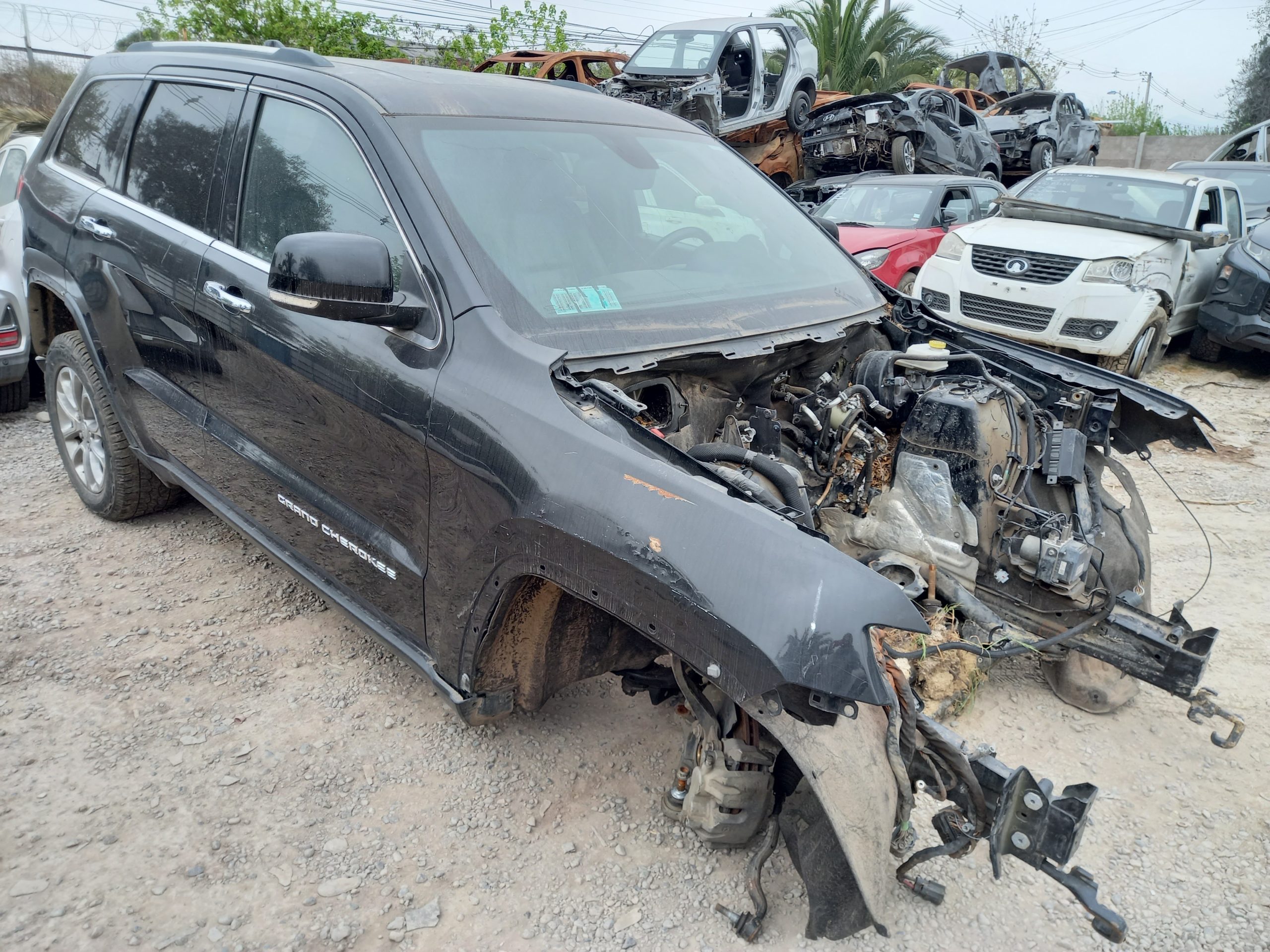 JEEP GRAND CHEROKEE –