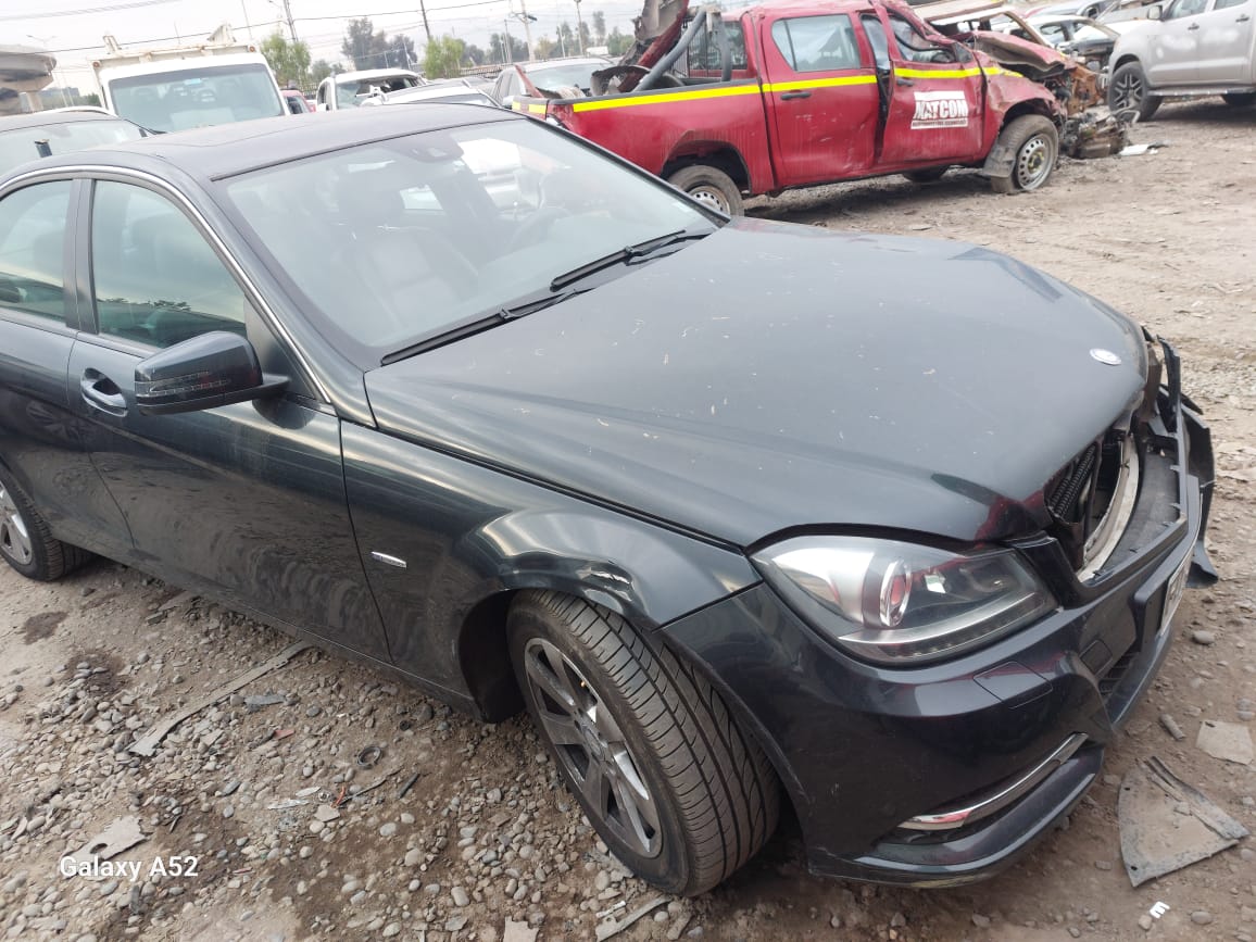 MERCEDES BENZ C180 2013