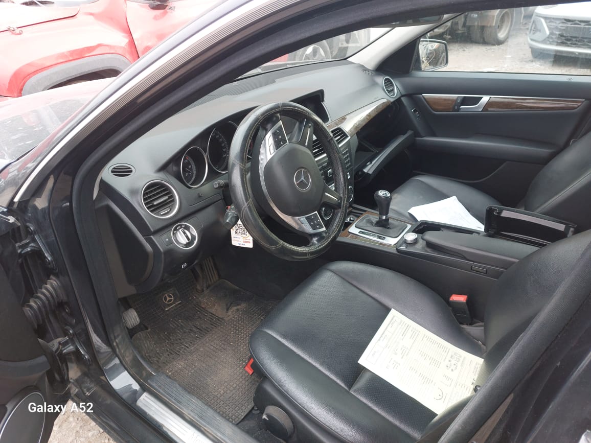 MERCEDES BENZ C180 2013