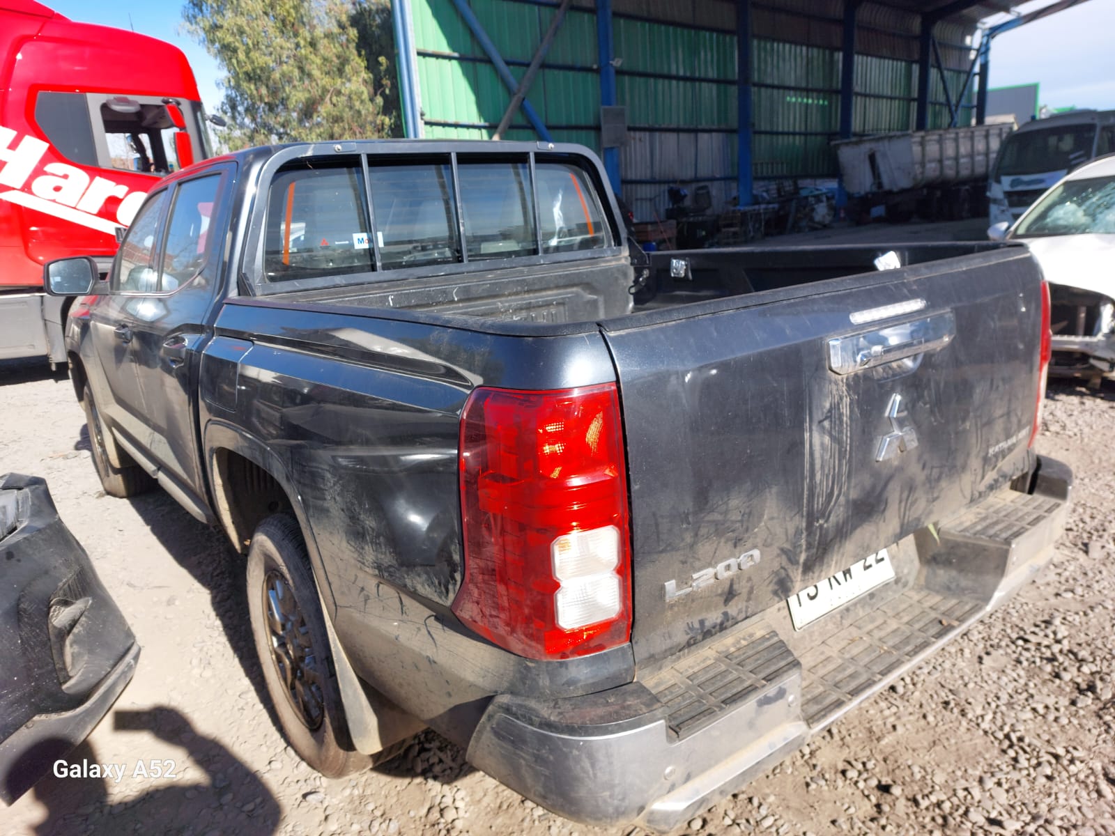 MITSUBISHI L 200 2025