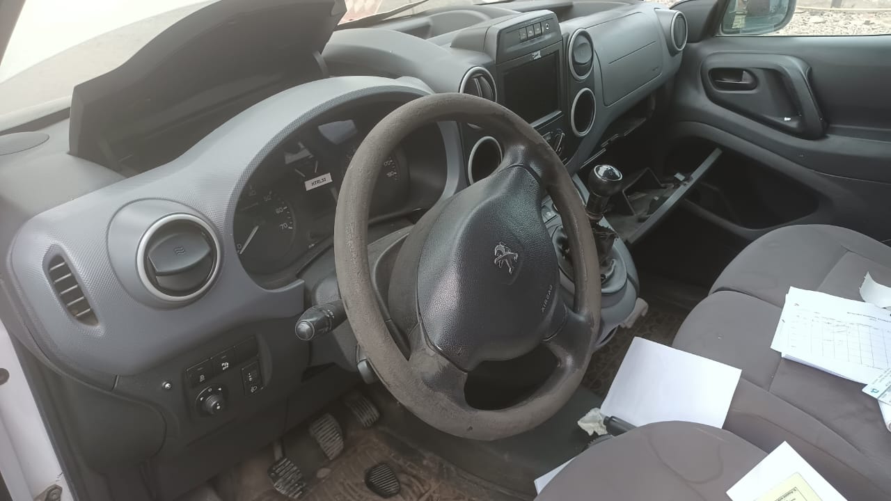 PEUGEOT PARTNER 2016