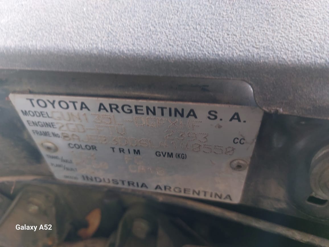 TOYOTA HI LUX 2021