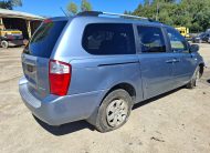 KIA CARNIVAL LX 2.7 2010
