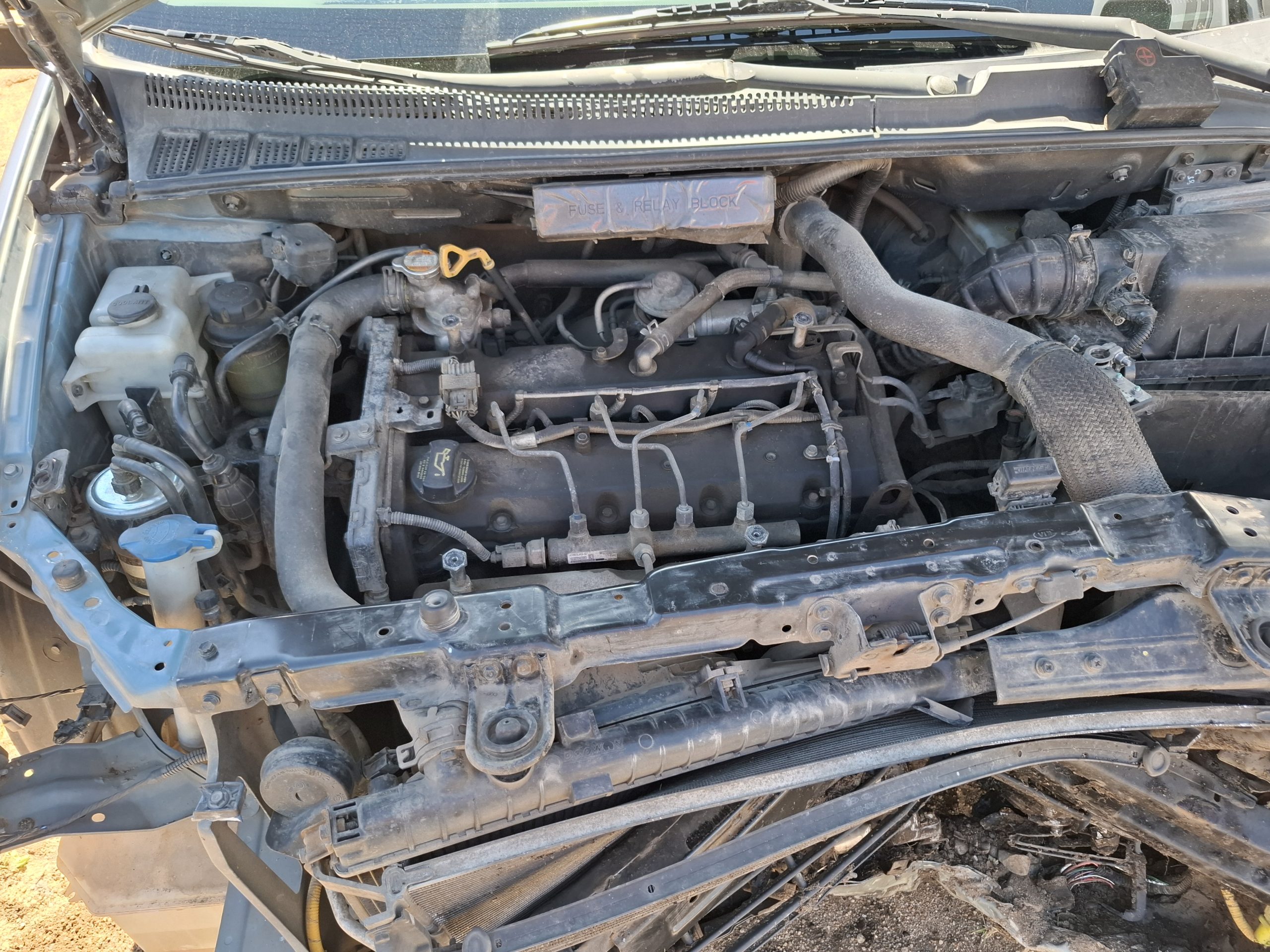 KIA CARNIVAL LX 2.7 2010