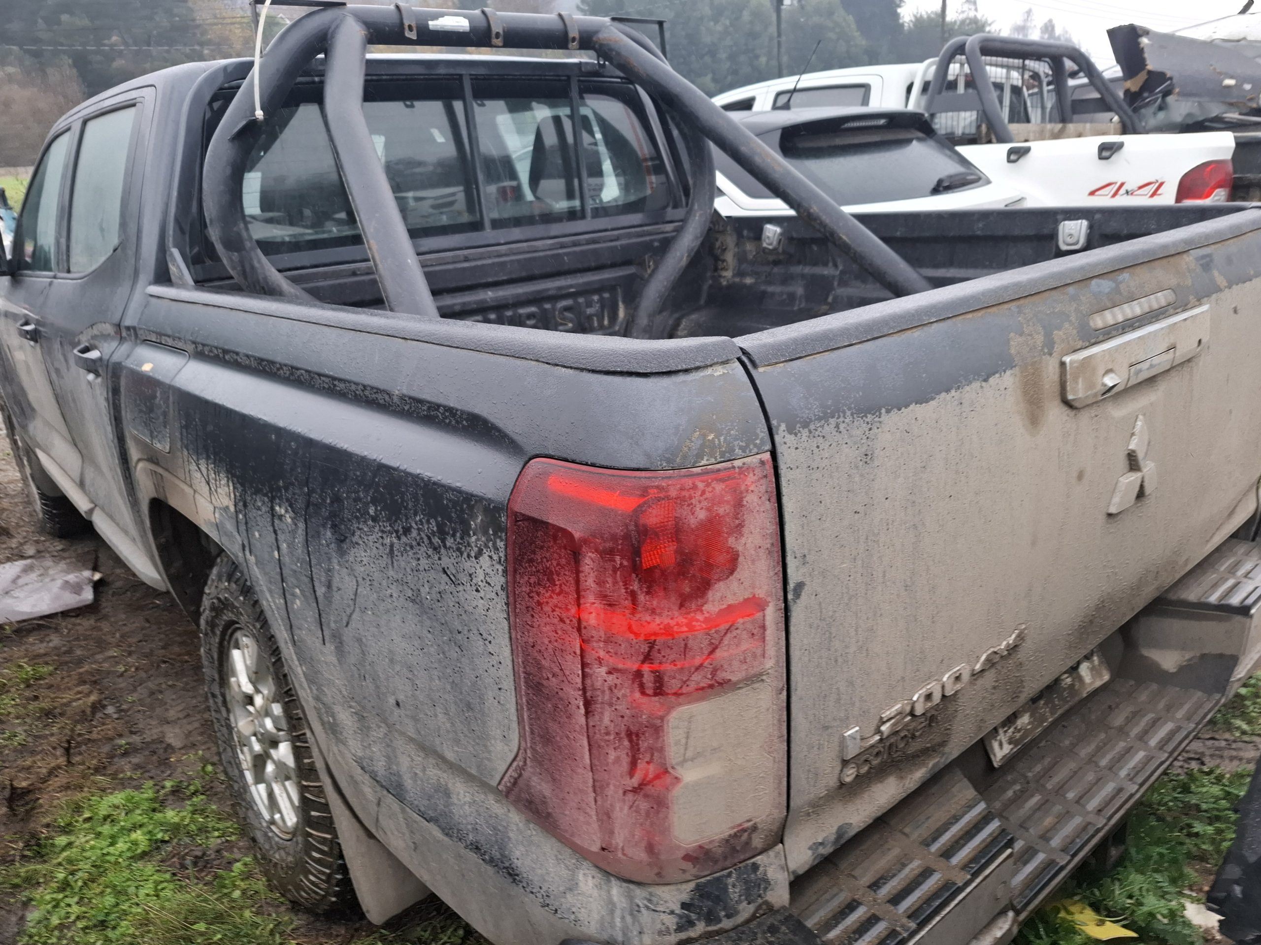 MITSUBISHI L 200 2025