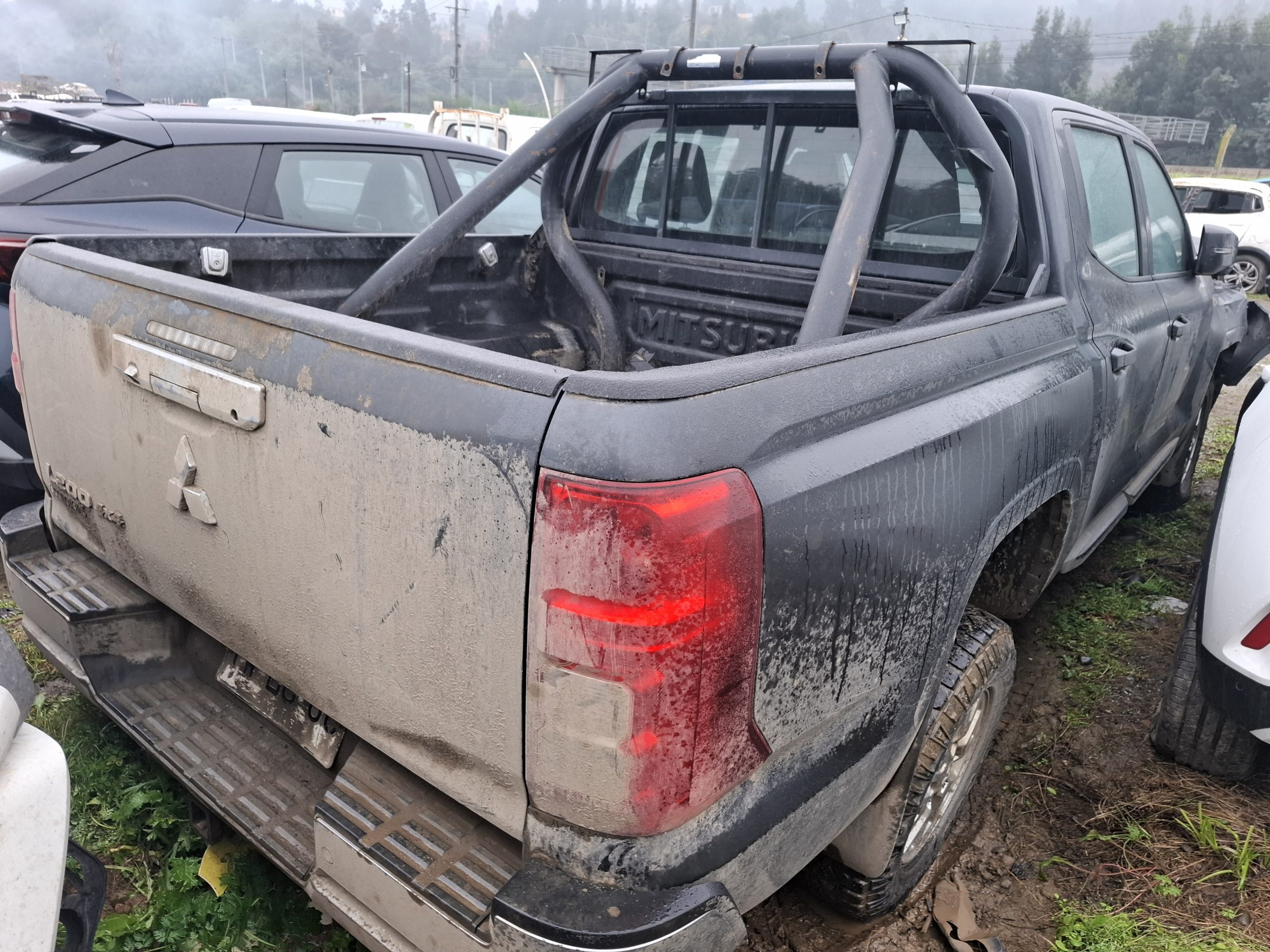 MITSUBISHI L 200 2025