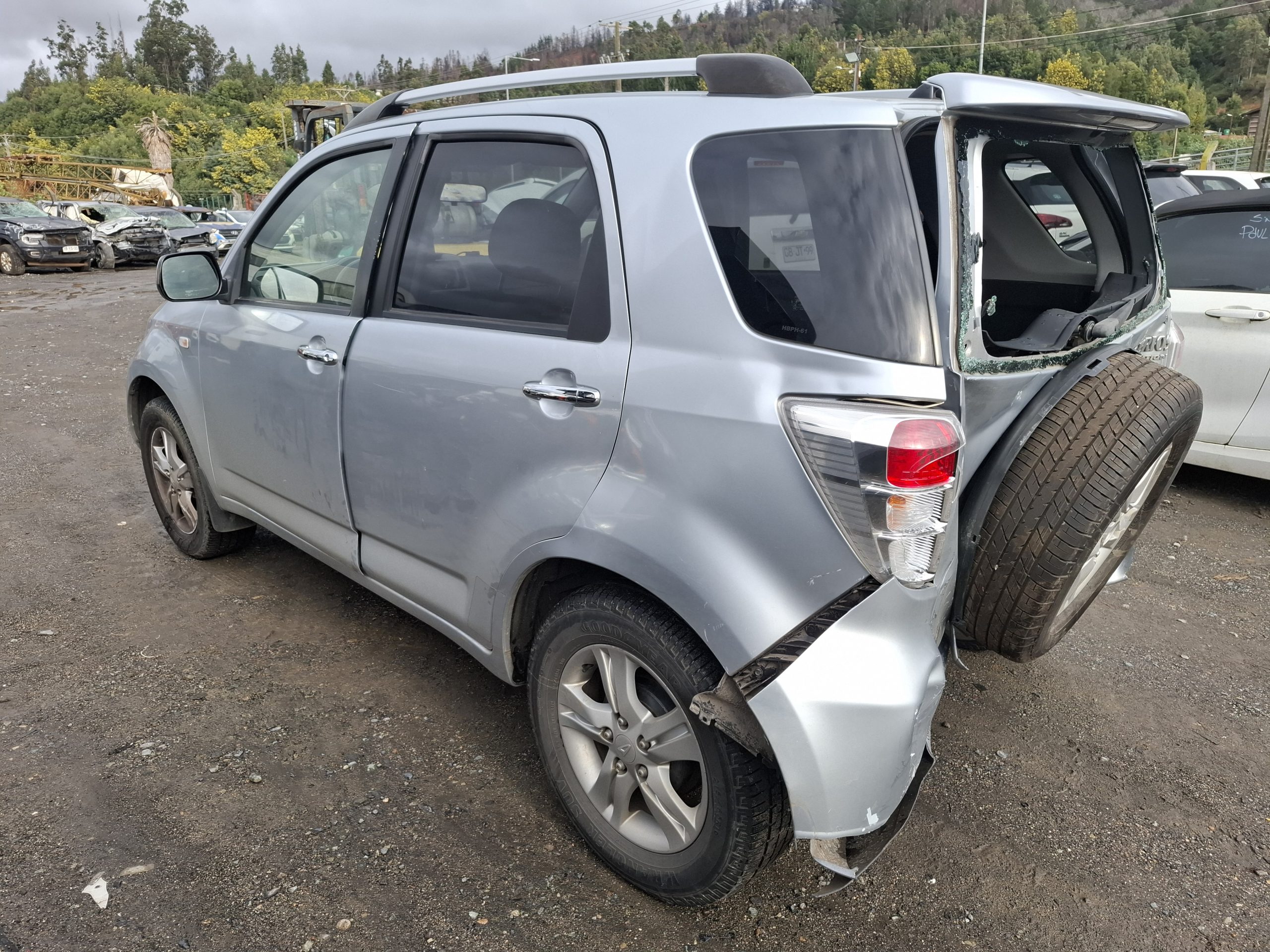 DAIHATSU TERIOS 2015
