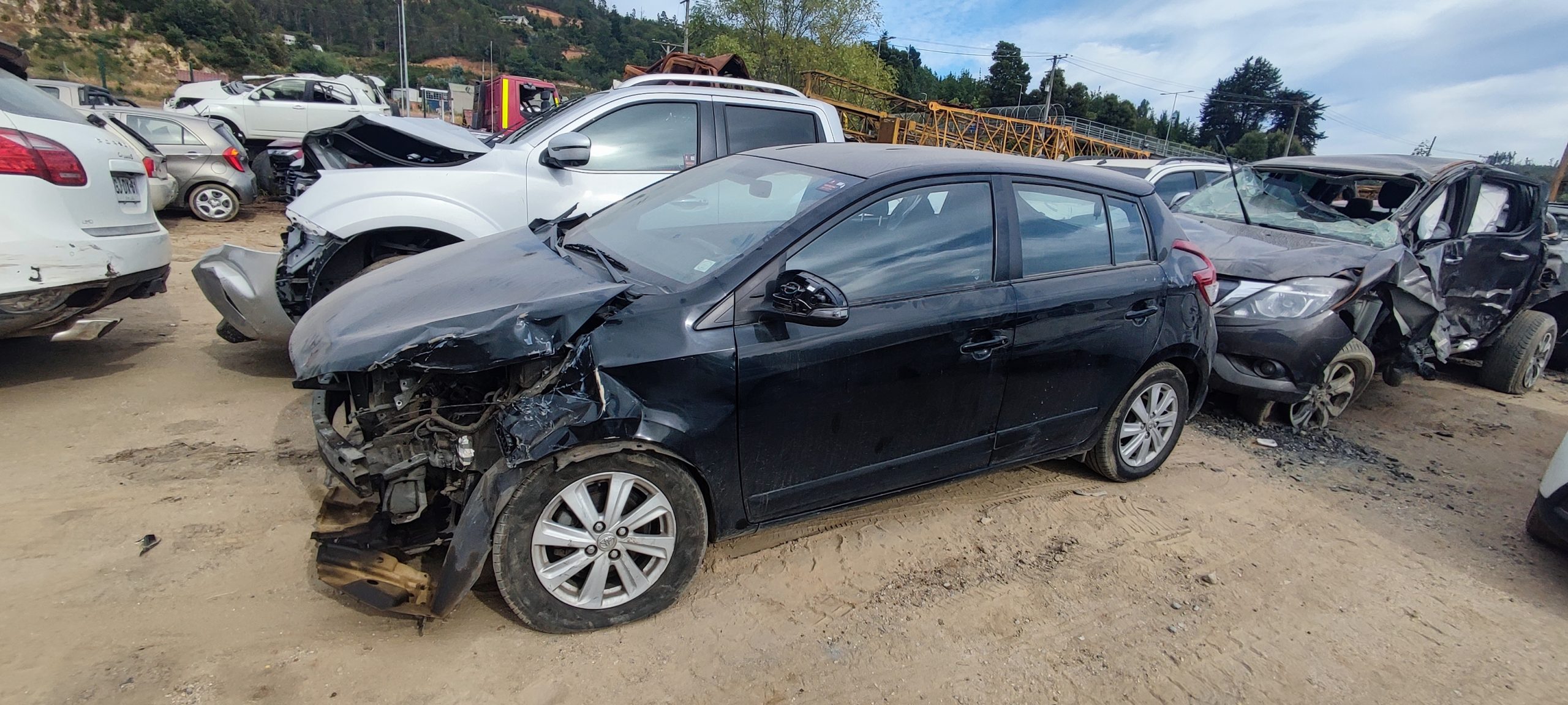 TOYOTA YARIS 2016