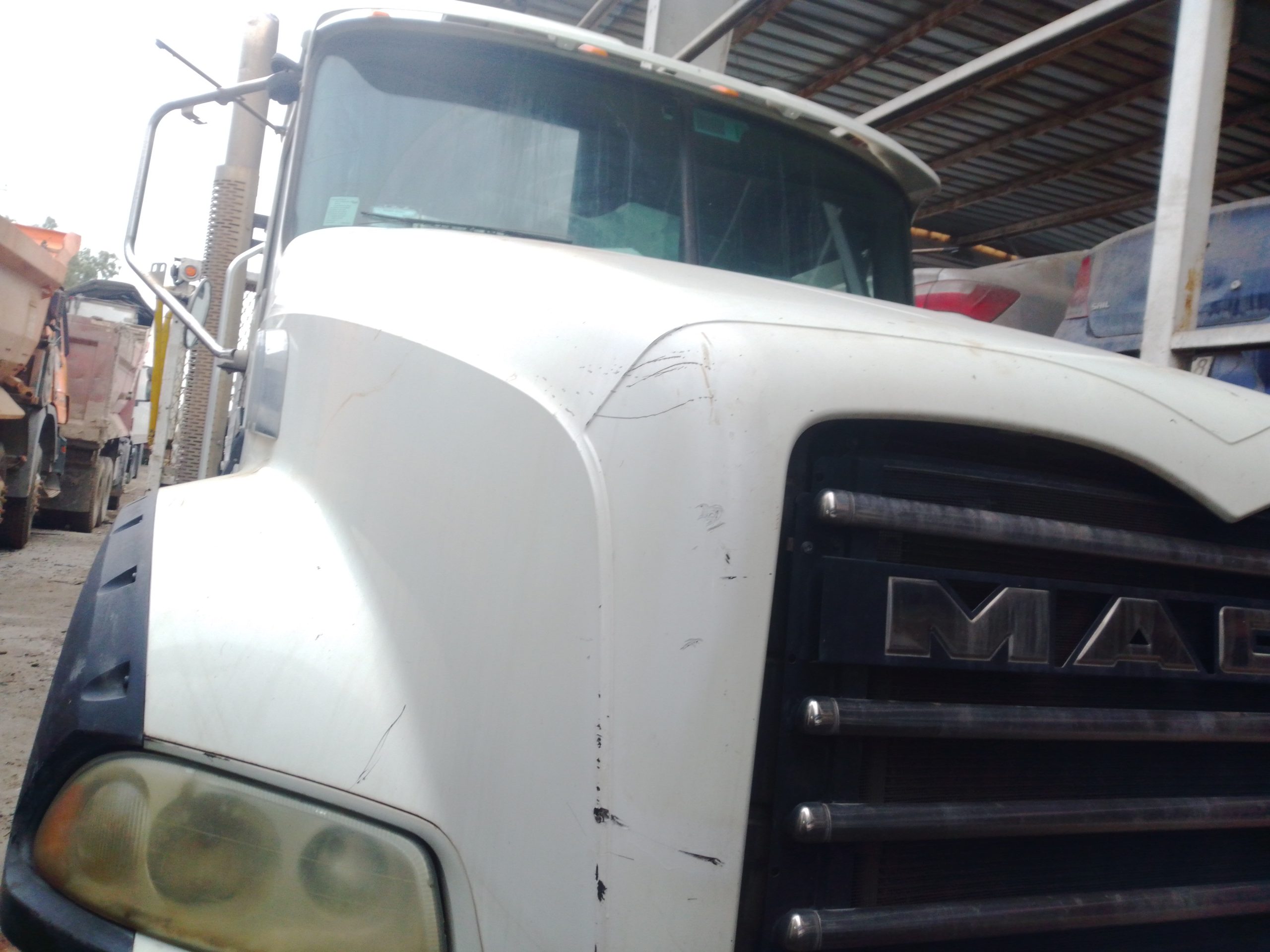 MACK GU813 2017