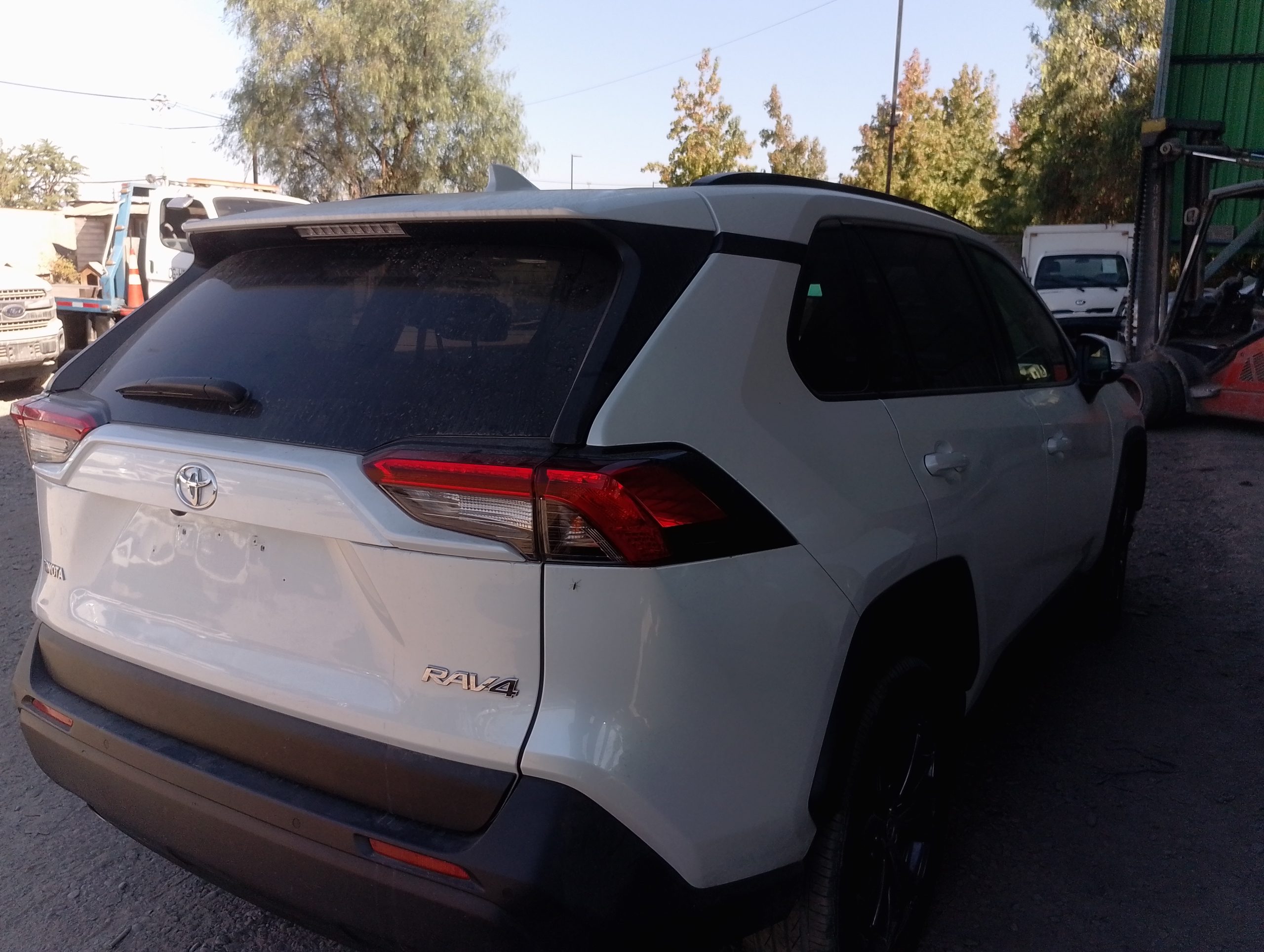 TOYOTA RAV 4 2023