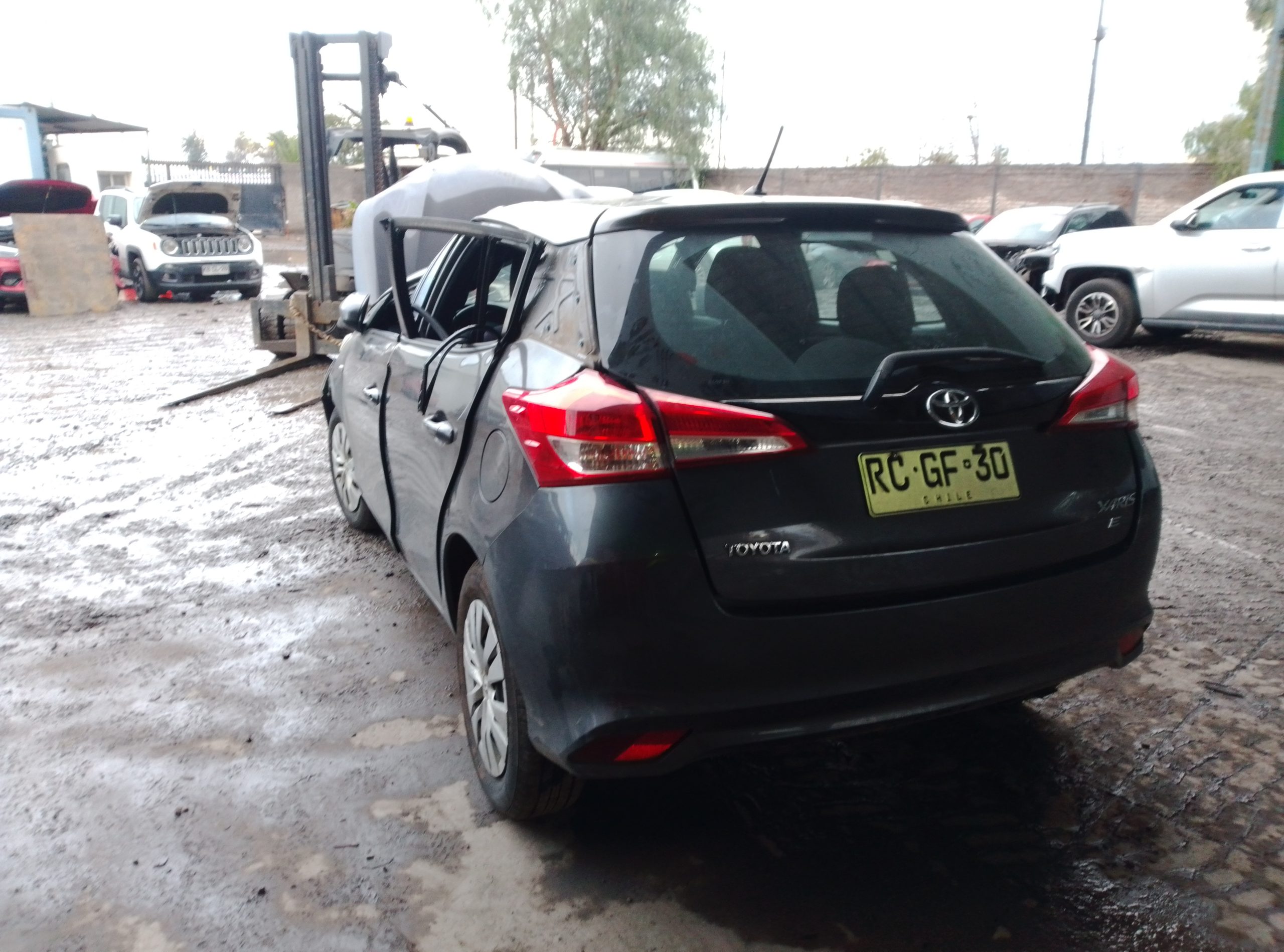 TOYOTA YARIS 2021