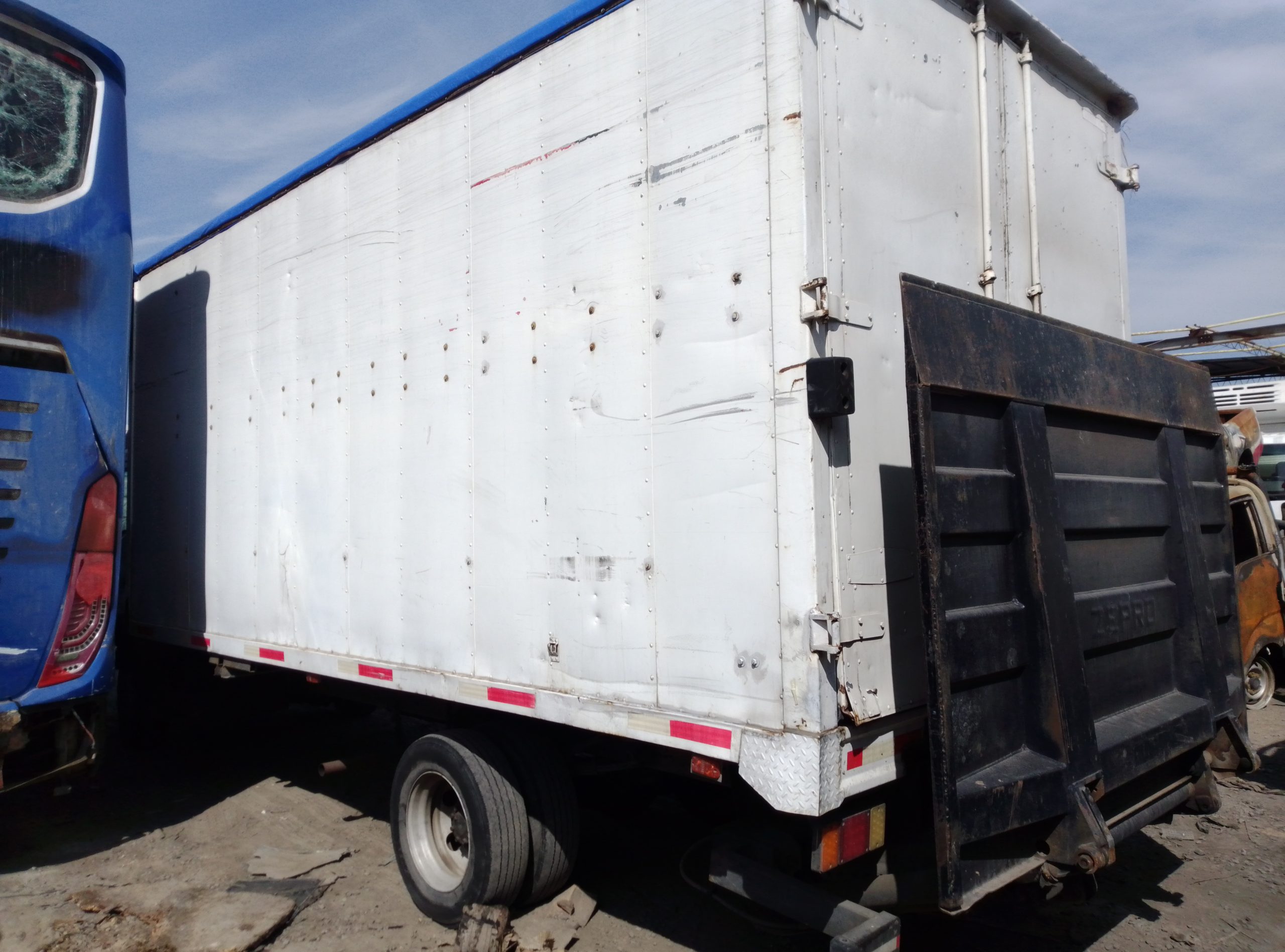 MITSUBISHI CANTER 2015