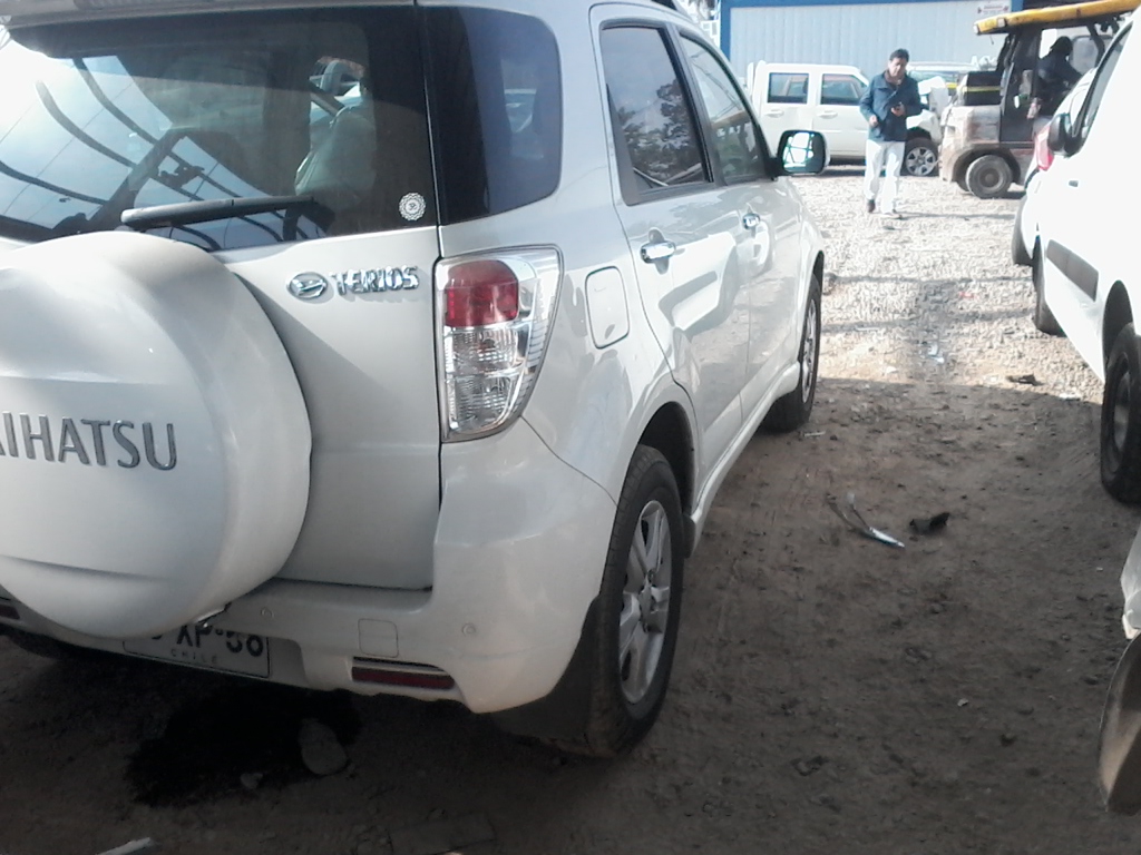 DAIHATSU TERIOS 2013