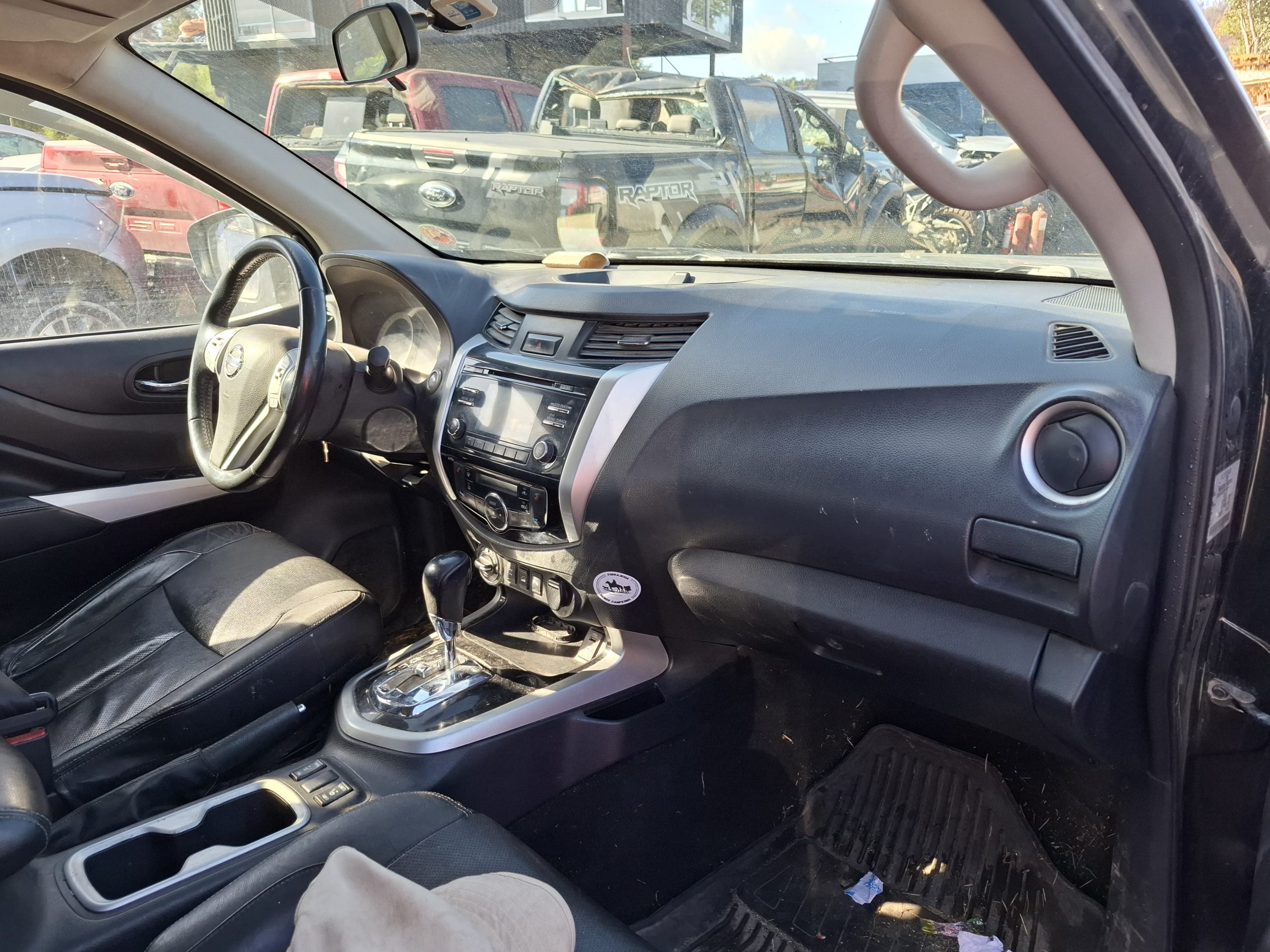 NISSAN NP 300 2018