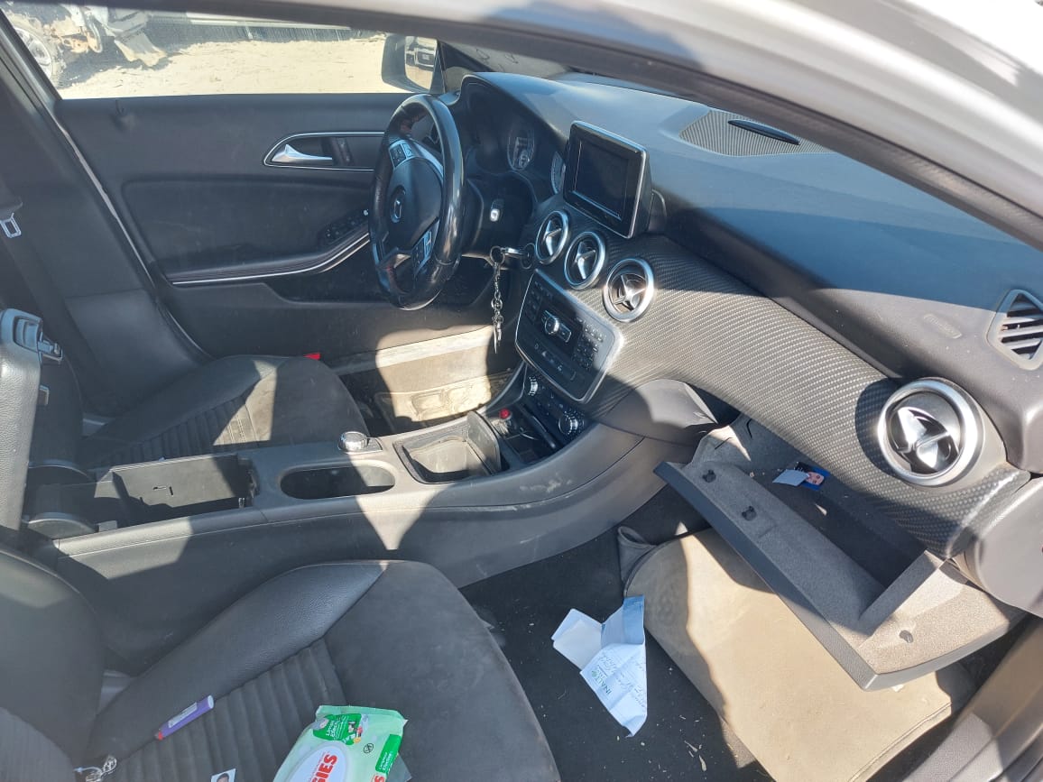 MERCEDES BENZ A200 2013