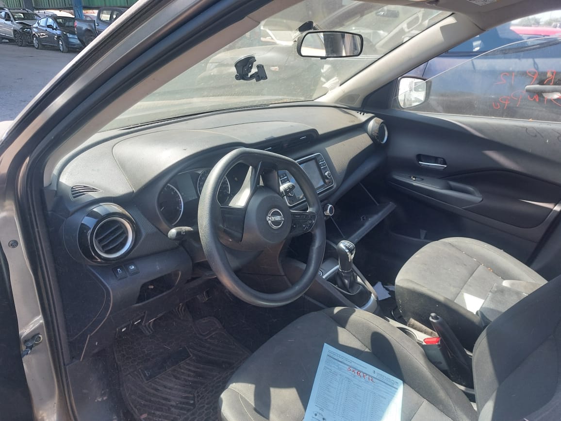 NISSAN KICKS 2023
