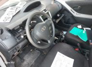 TOYOTA YARIS 2009