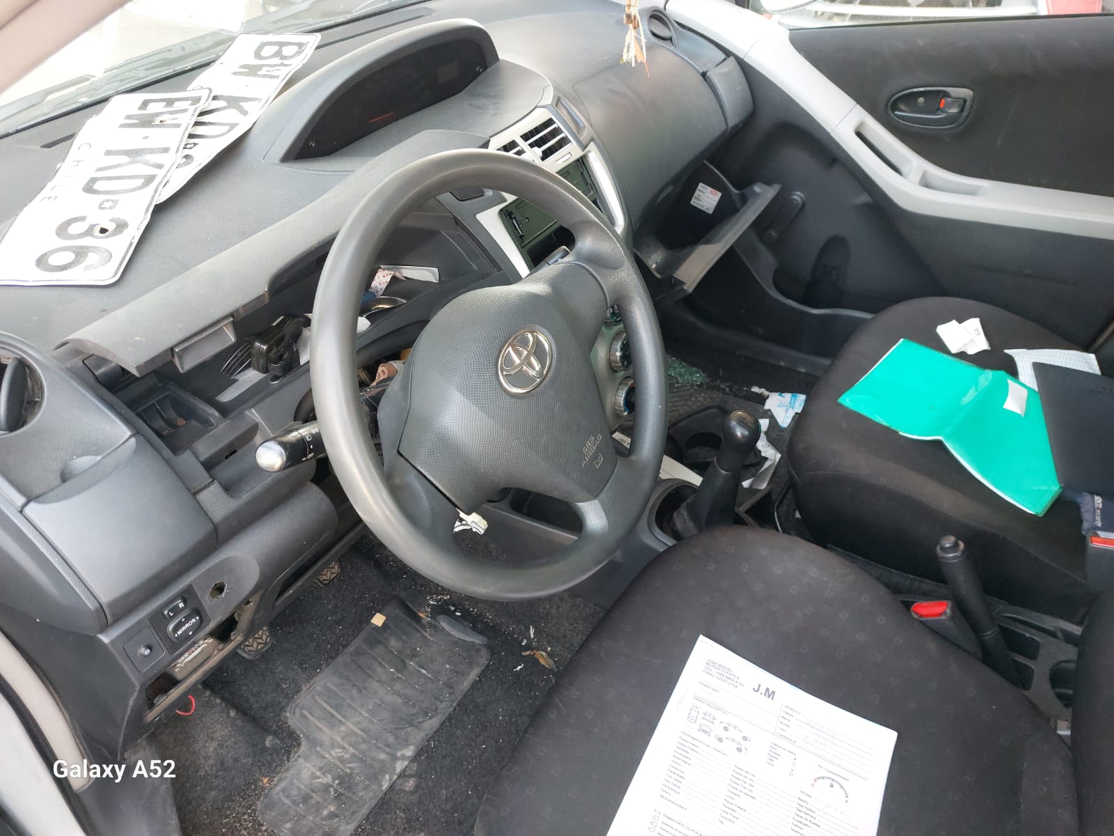 TOYOTA YARIS 2009