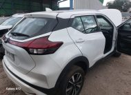 NISSAN KICKS 2024