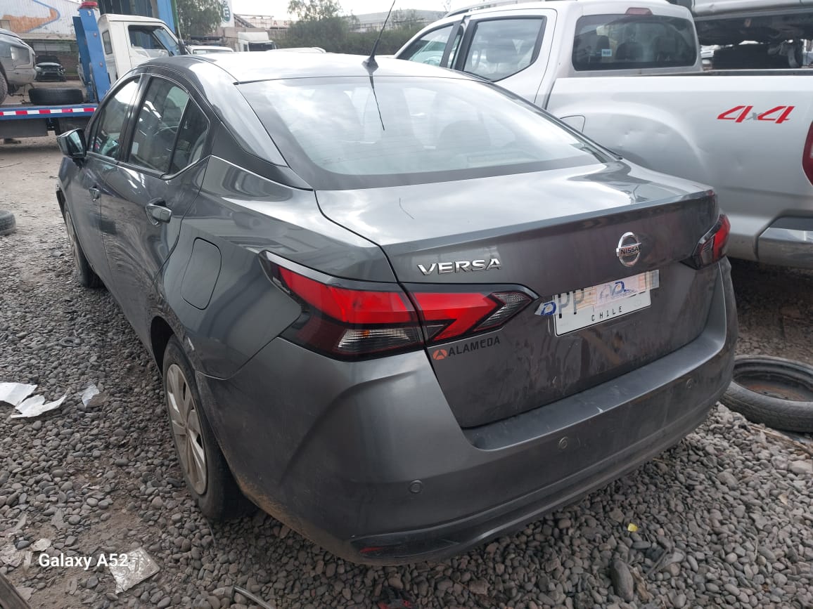 NISSAN VERSA 2021