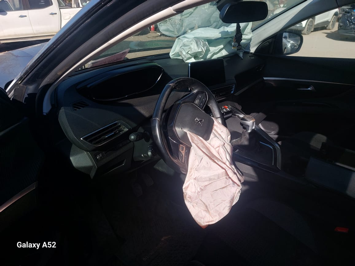 PEUGEOT 3008 2020