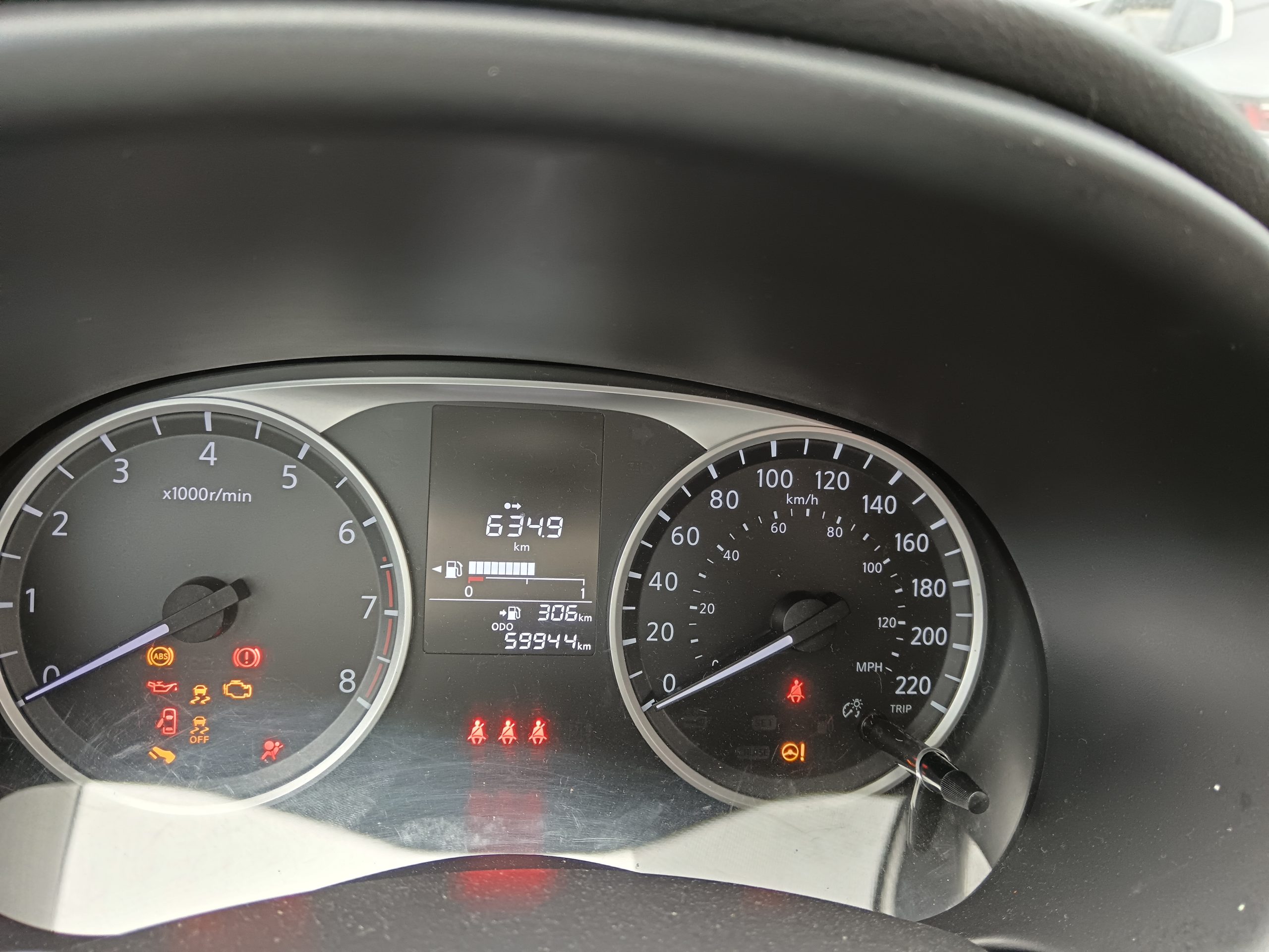 NISSAN KICKS 2023