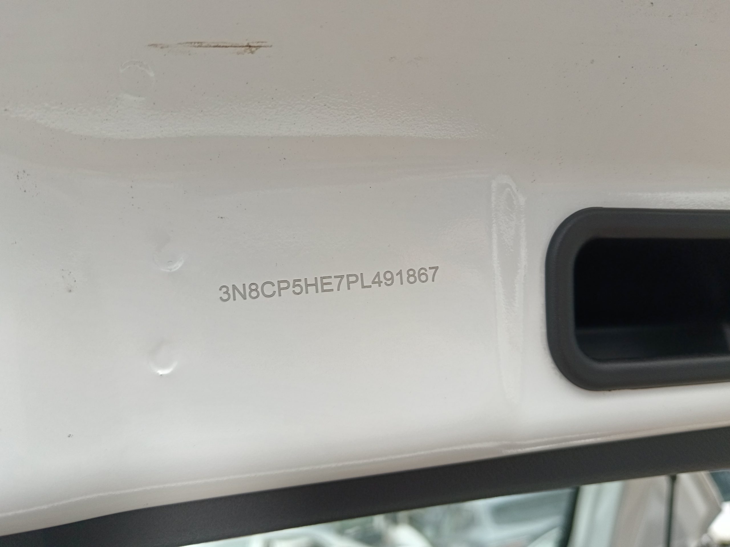 NISSAN KICKS 2023