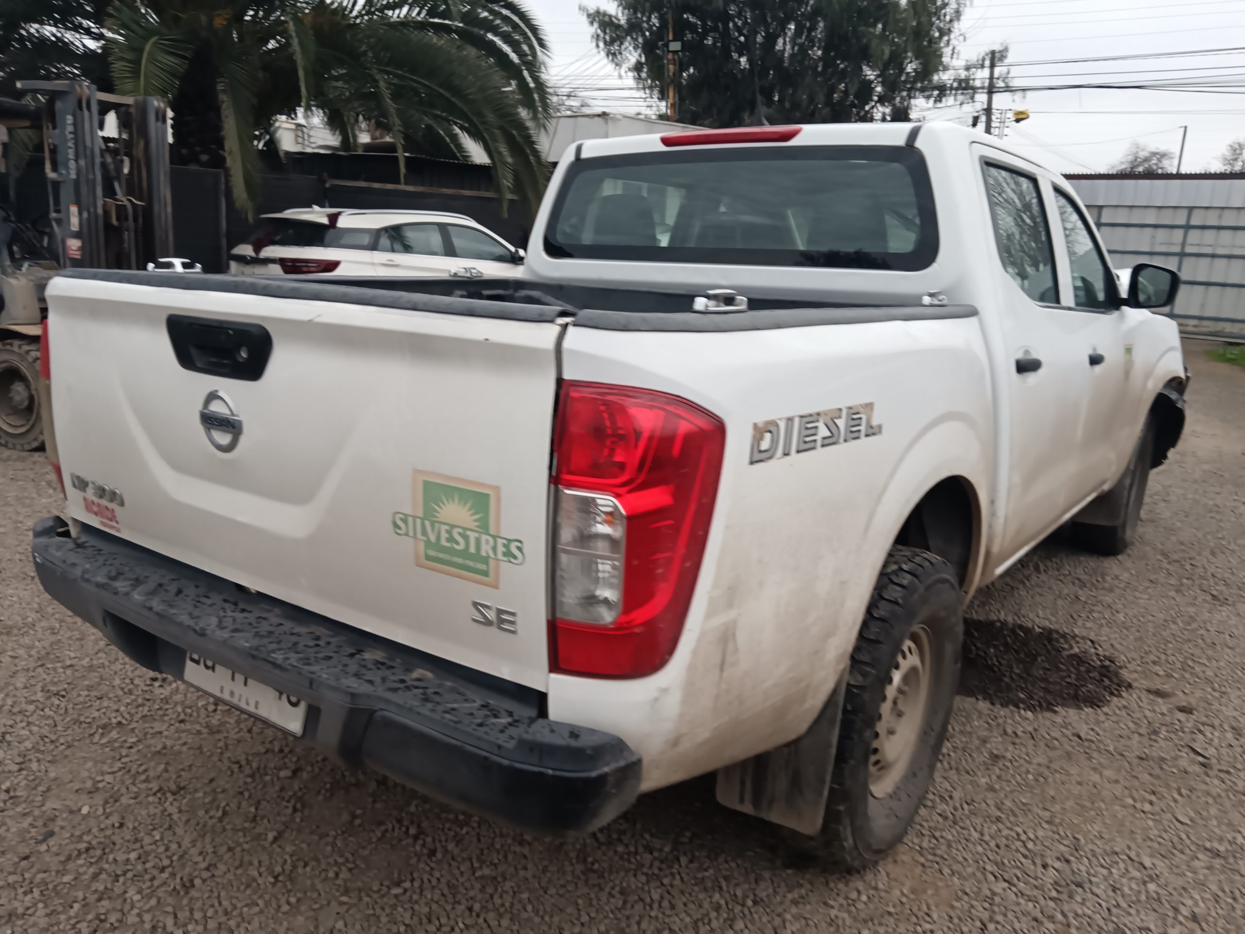 NISSAN NP 300 2019