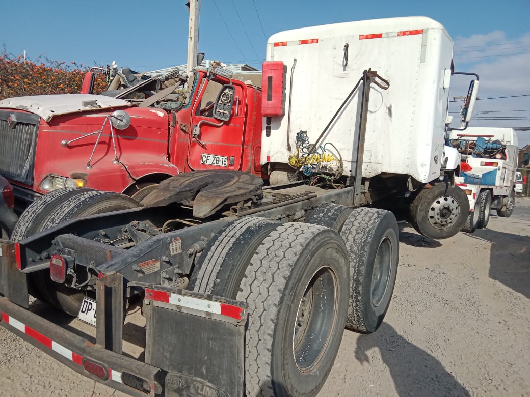 FREIGHTLINER CL 120 ST 2012